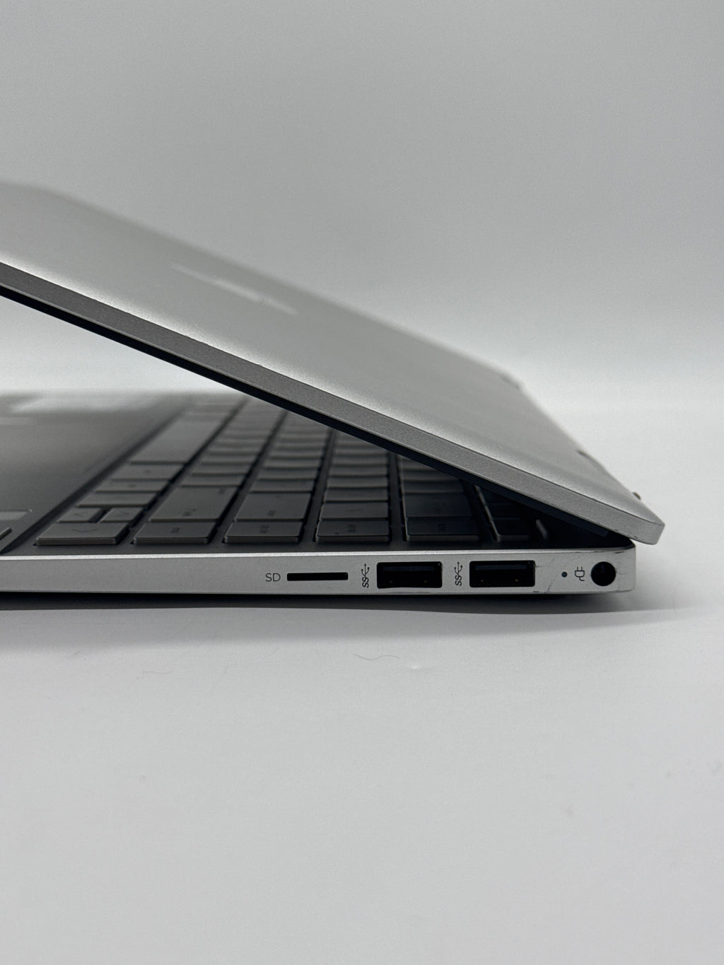 HP Pavilion x360 14-ek0033dx i5-1235U 8GB RAM 512GB SSD