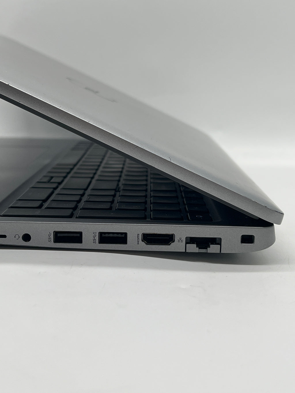 Dell Latitude 5520 15.6" i5-1145G7 16GB RAM 512GB SSD