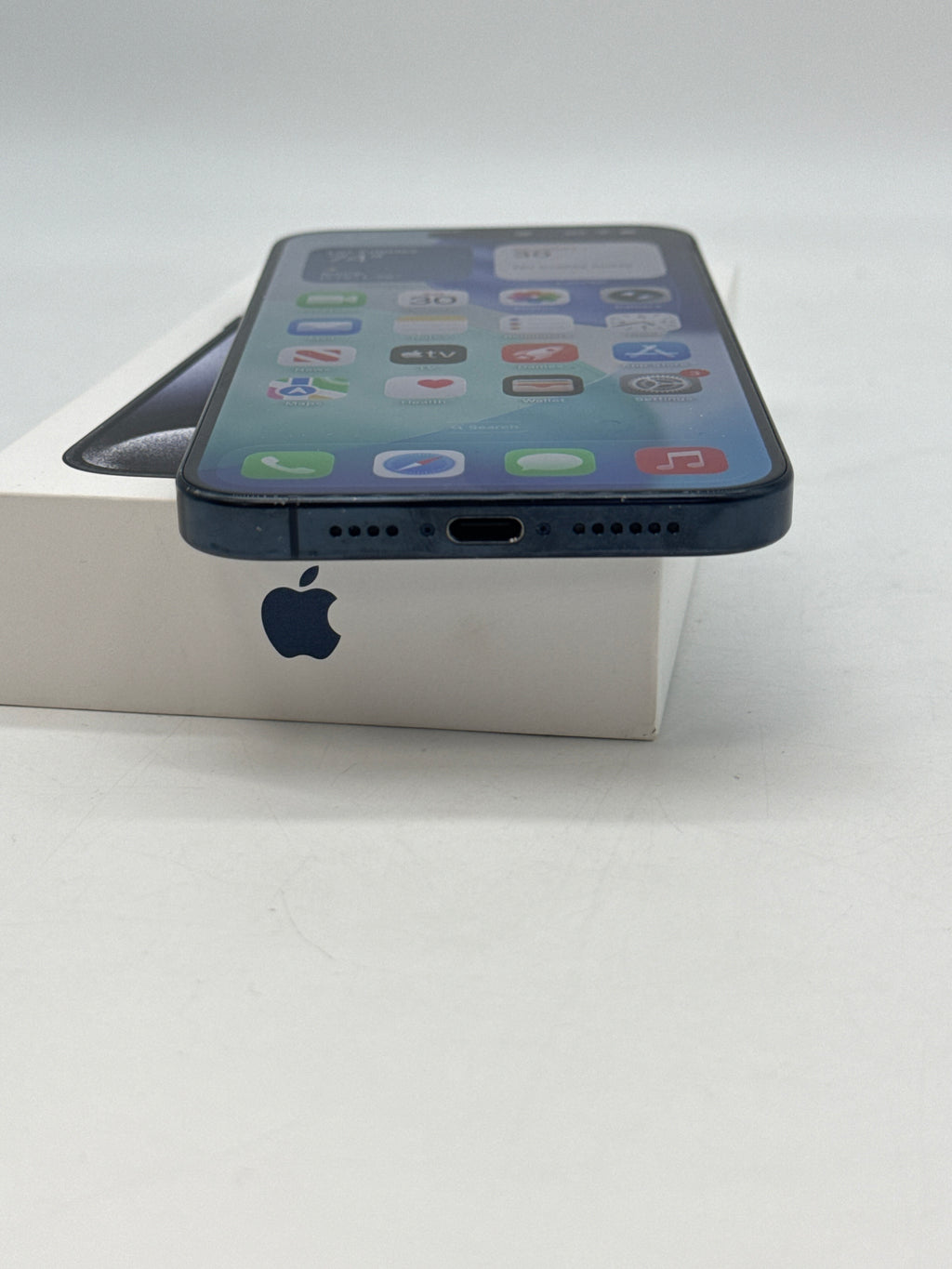 Apple iPhone 15 Pro Max 1TB Factory Unlocked Blue Titanium - Used with Box