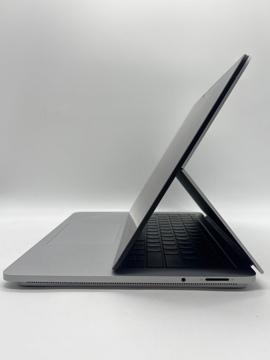 Microsoft Surface Laptop Studio 1964 i7-11370H 32GB RAM 1TB SSD