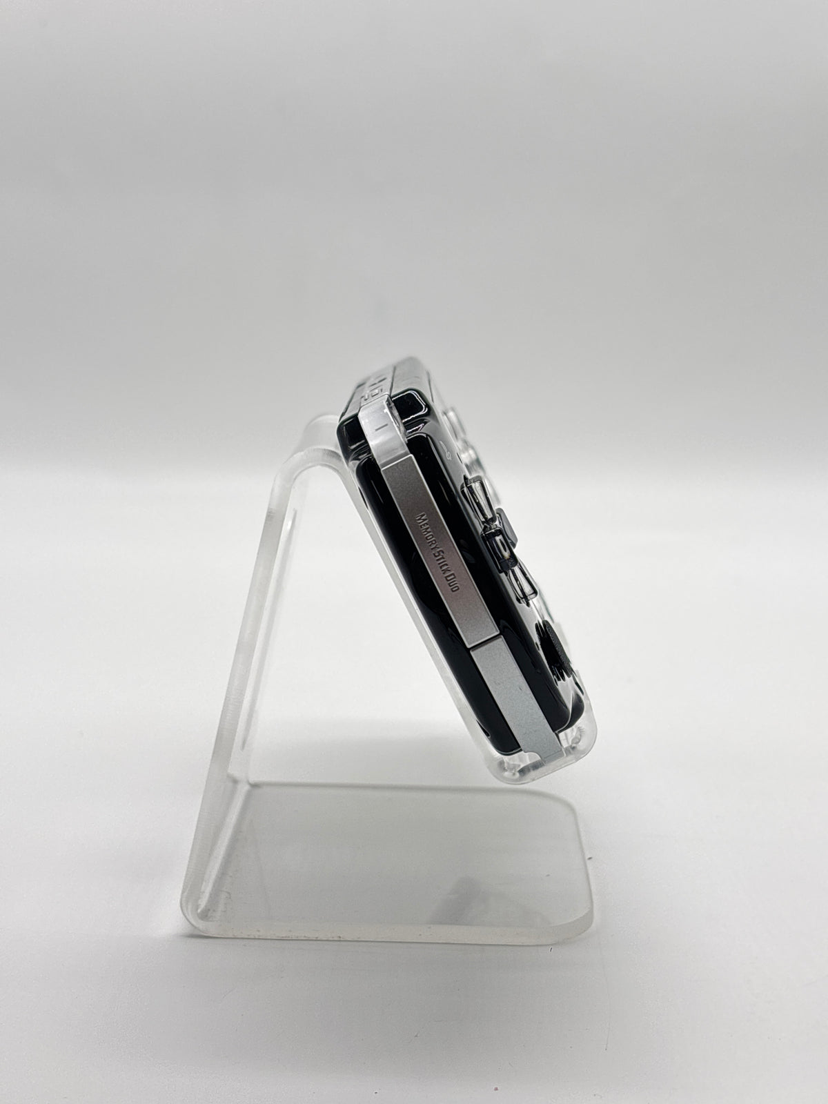 Sony PSP-2001 Handheld Console No Battery - Used