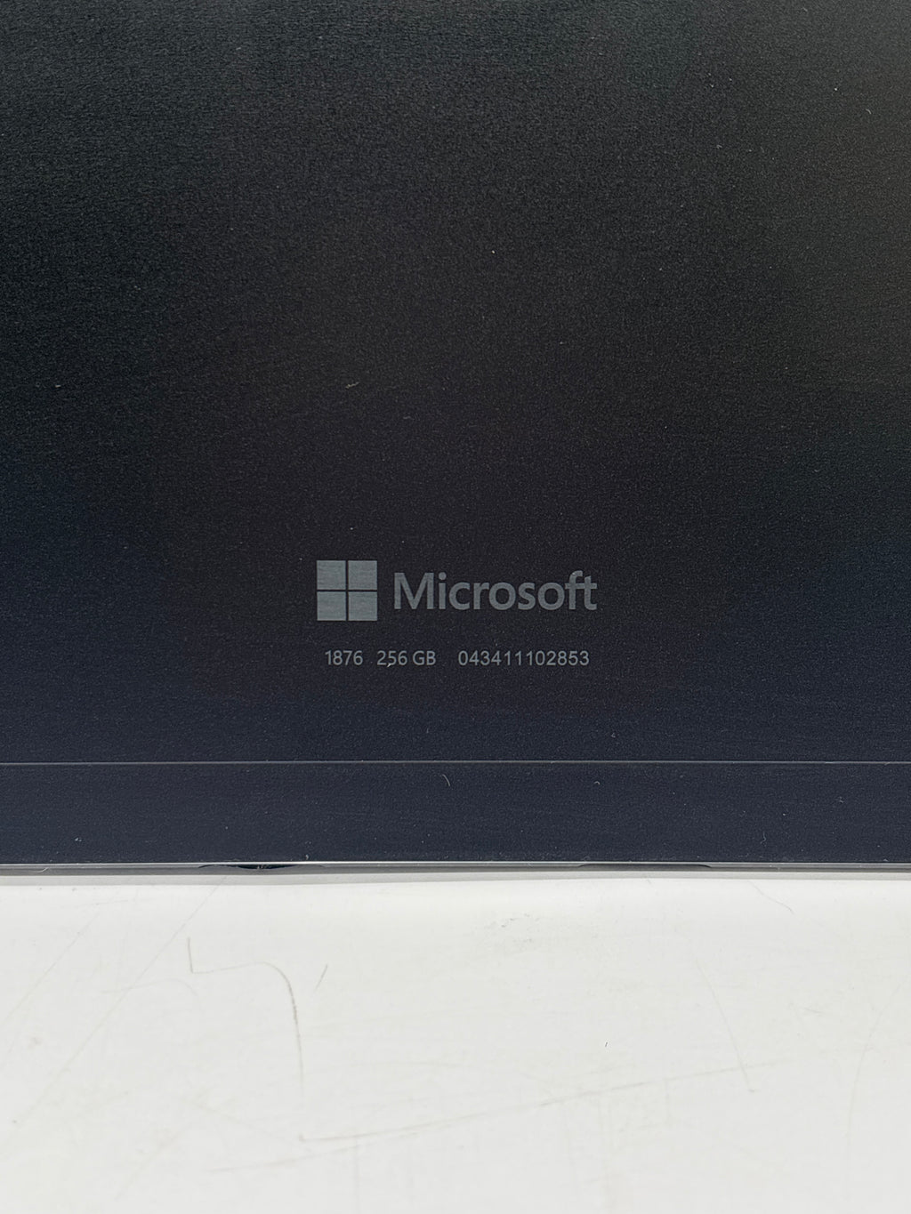 Microsoft Surface Pro X 1876 Microsoft SQ1 8GB RAM 256GB SSD - For Parts (Read DESC)