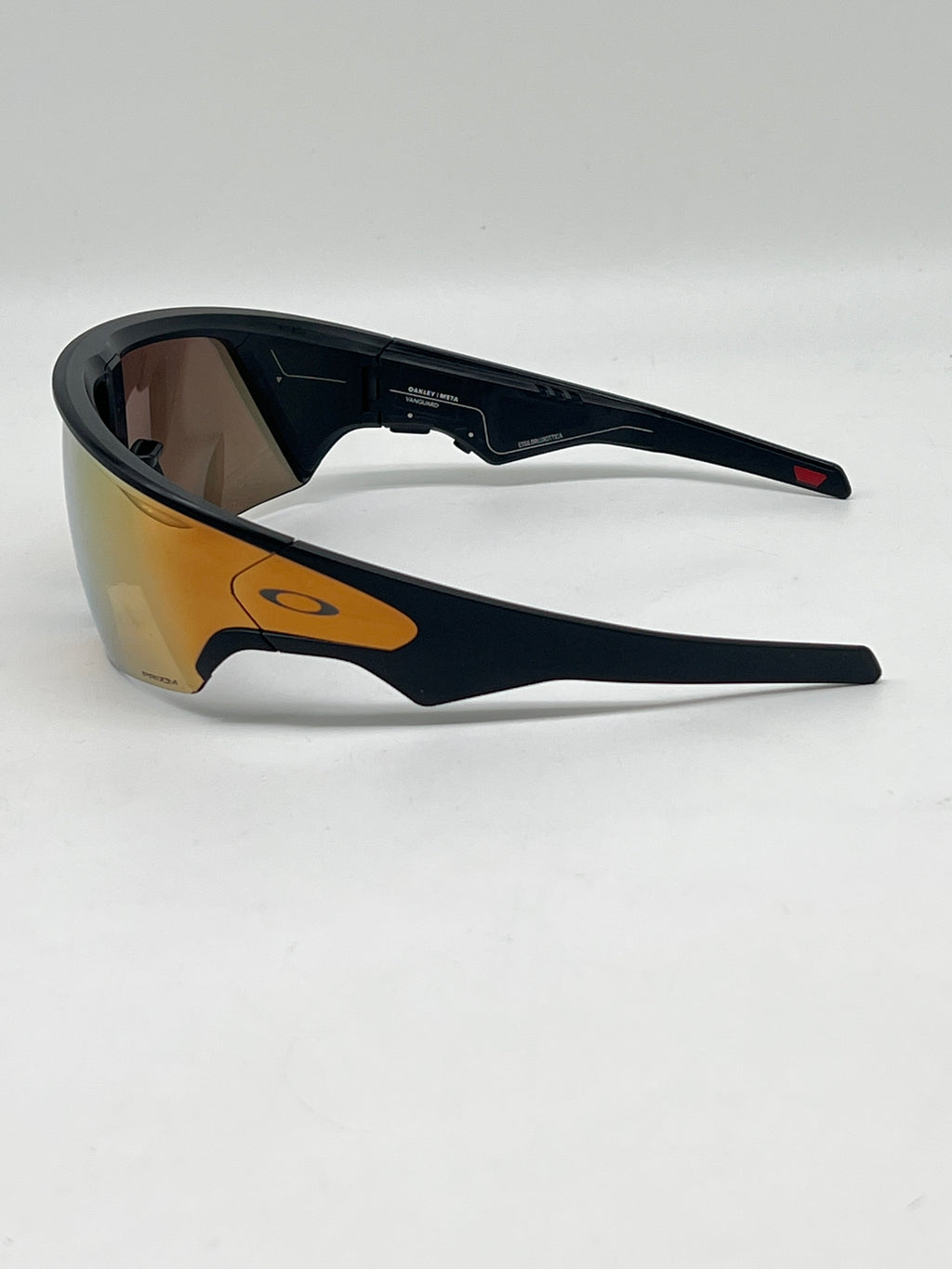 Oakley Meta Vanguard Black Frame Prizm 24K Lenses Smart Glasses W/o Case - Used