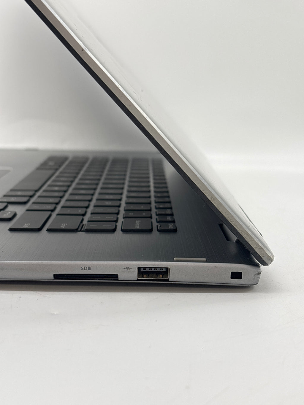 Dell  Inspiron 15 7579 i7-7500U 16GB RAM 512GB SSD - Bad Display