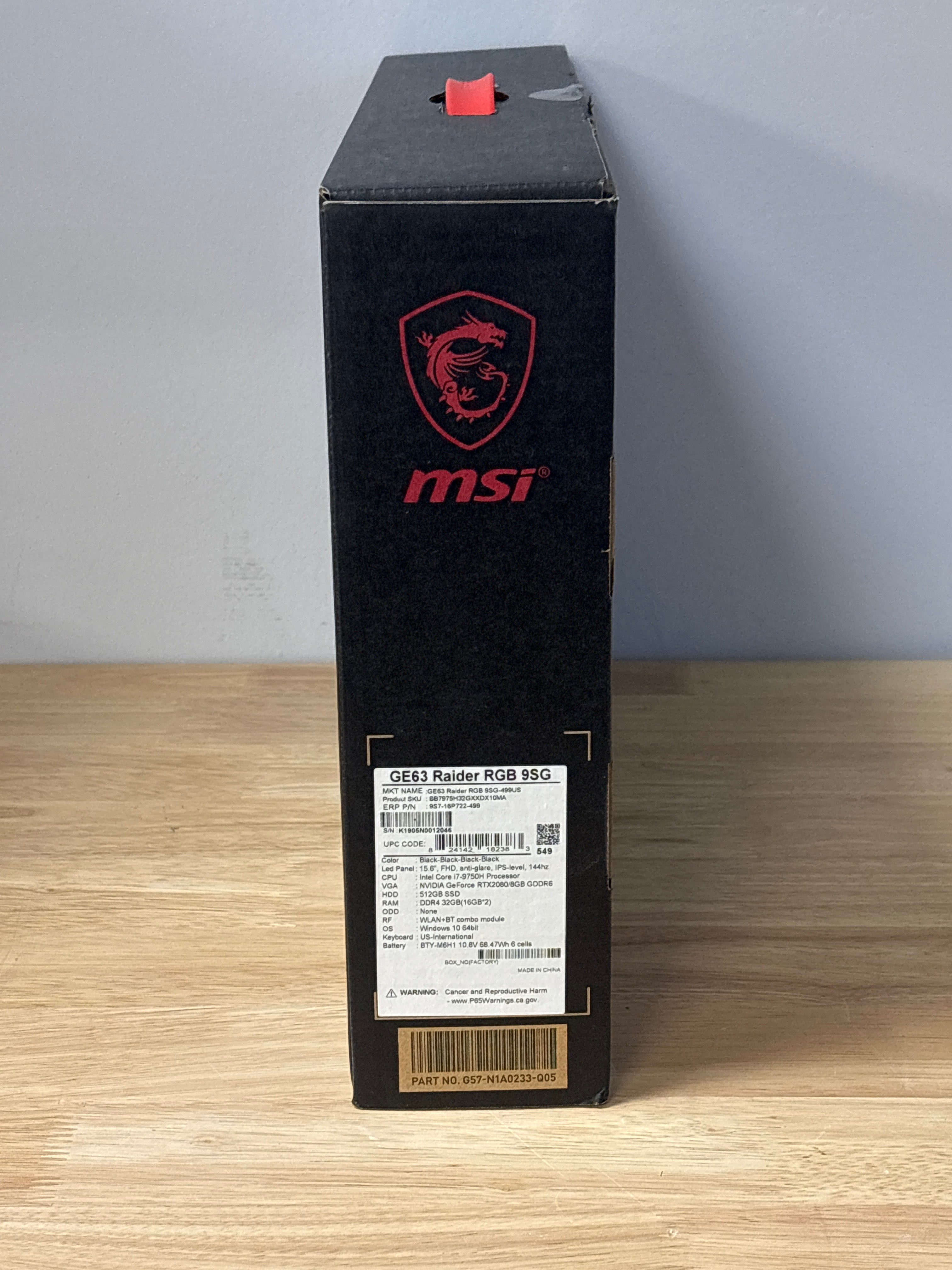 MSI GE63 Raider RGB 9SG i7 32GB RAM 512SSD RTX 2080 With Box - For Parts (Read DESC)
