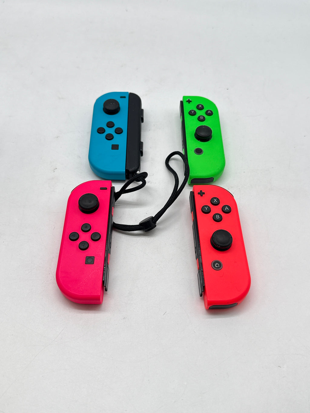 Nintendo Switch HAC 001(-01) Mario Kart Bundle with Extra Joycons - Used