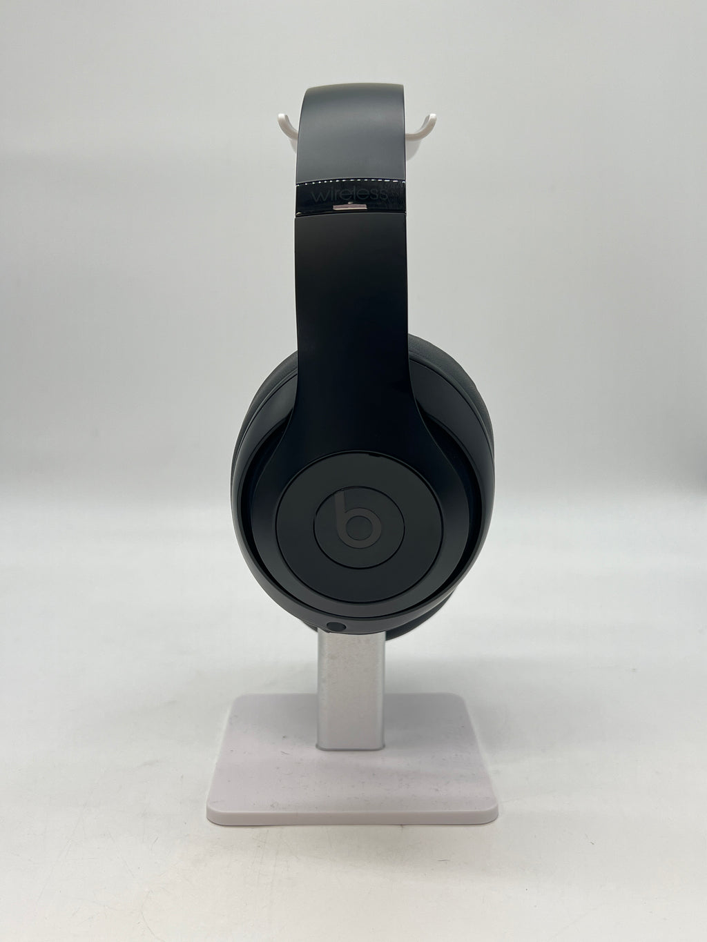 Beats by Dr. Dre Studio 3 Over-Ear Headphones with Case - Used