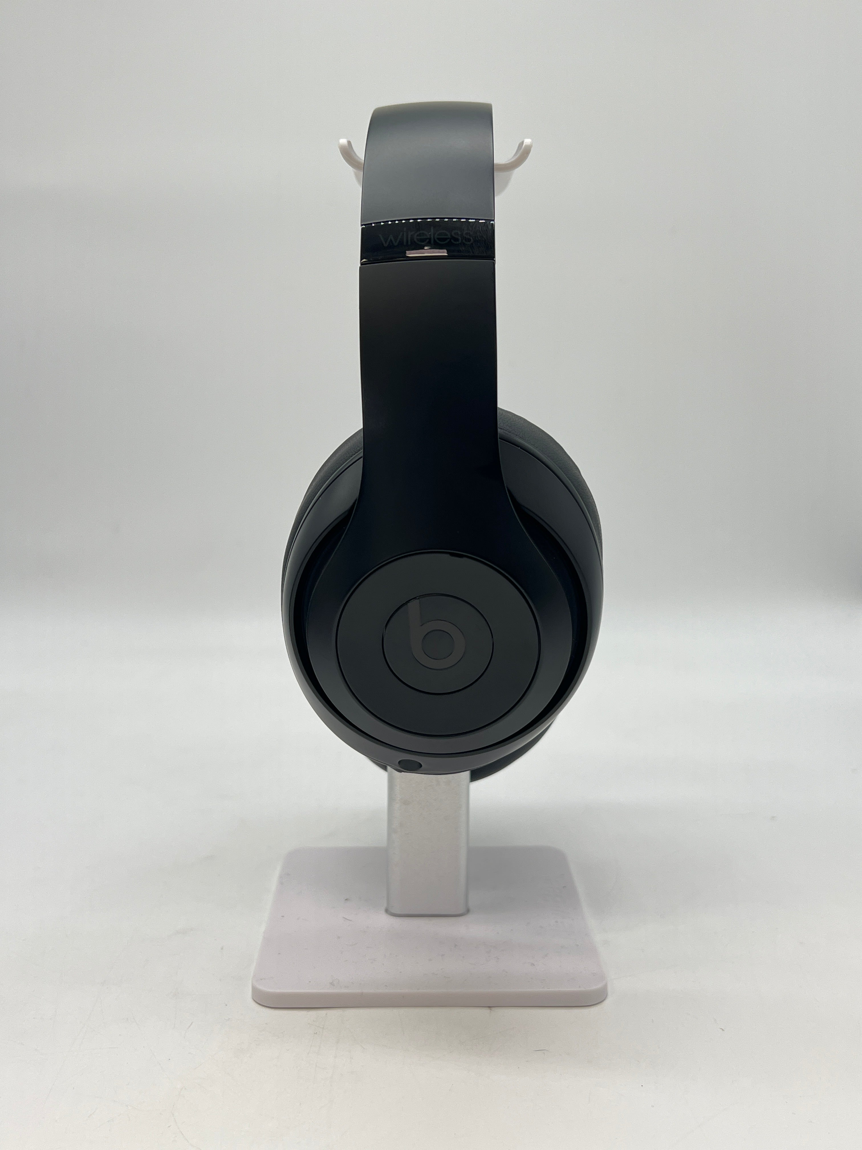 Beats by Dr. Dre Studio 3 Over-Ear Headphones with Case - Used