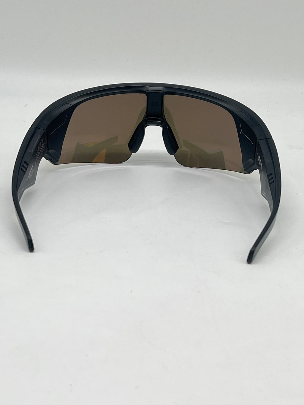 Oakley Meta Vanguard Black Frame Prizm 24K Lenses Smart Glasses W/o Case - Used