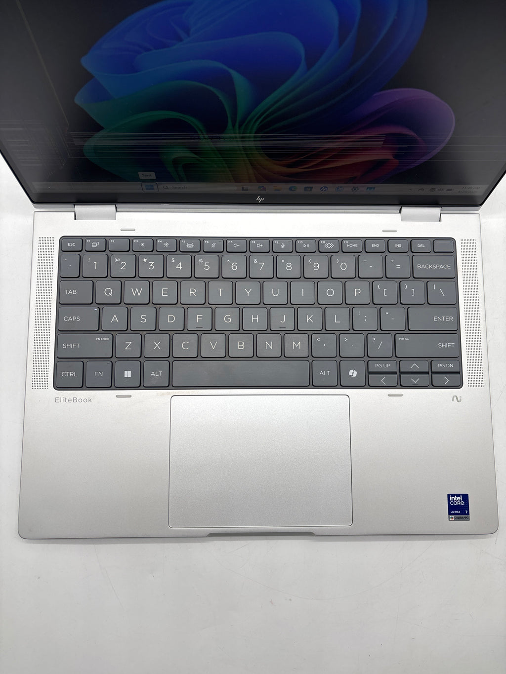 HP Elitebook X Flip G1i 14" Ultra 7 268V 32GB RAM 1TB SSD Silver - Bad Display