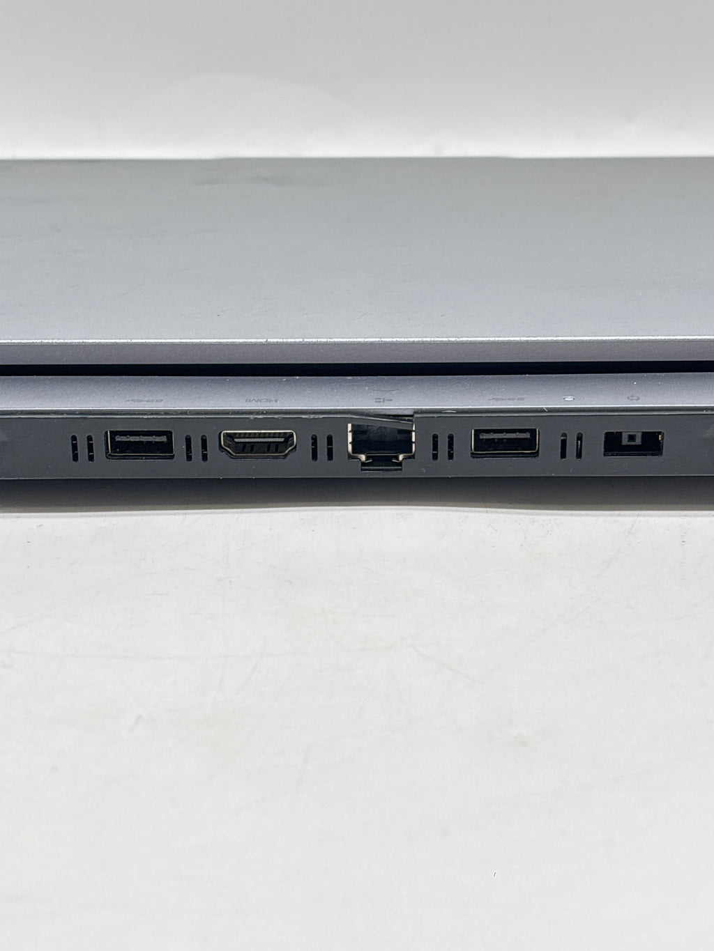 Lenovo LOQ 15ARP9 15" AMD Ryzen 5 7235HS 8GB RAM 512GB SSD RTX 3050 - READ
