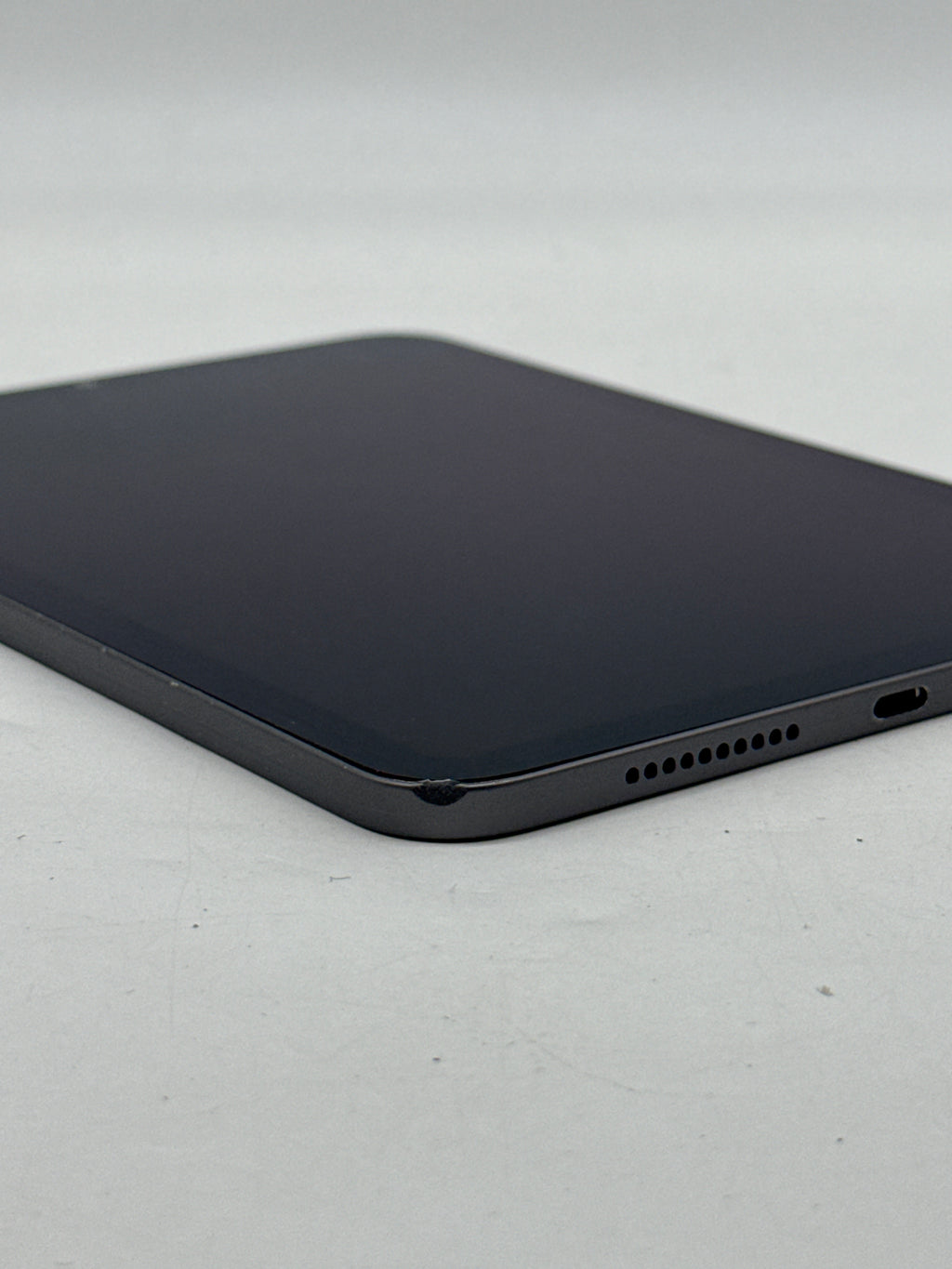 Apple iPad Mini 6th Gen A2567 8.3" 64GB Wi-Fi Space Gray Used