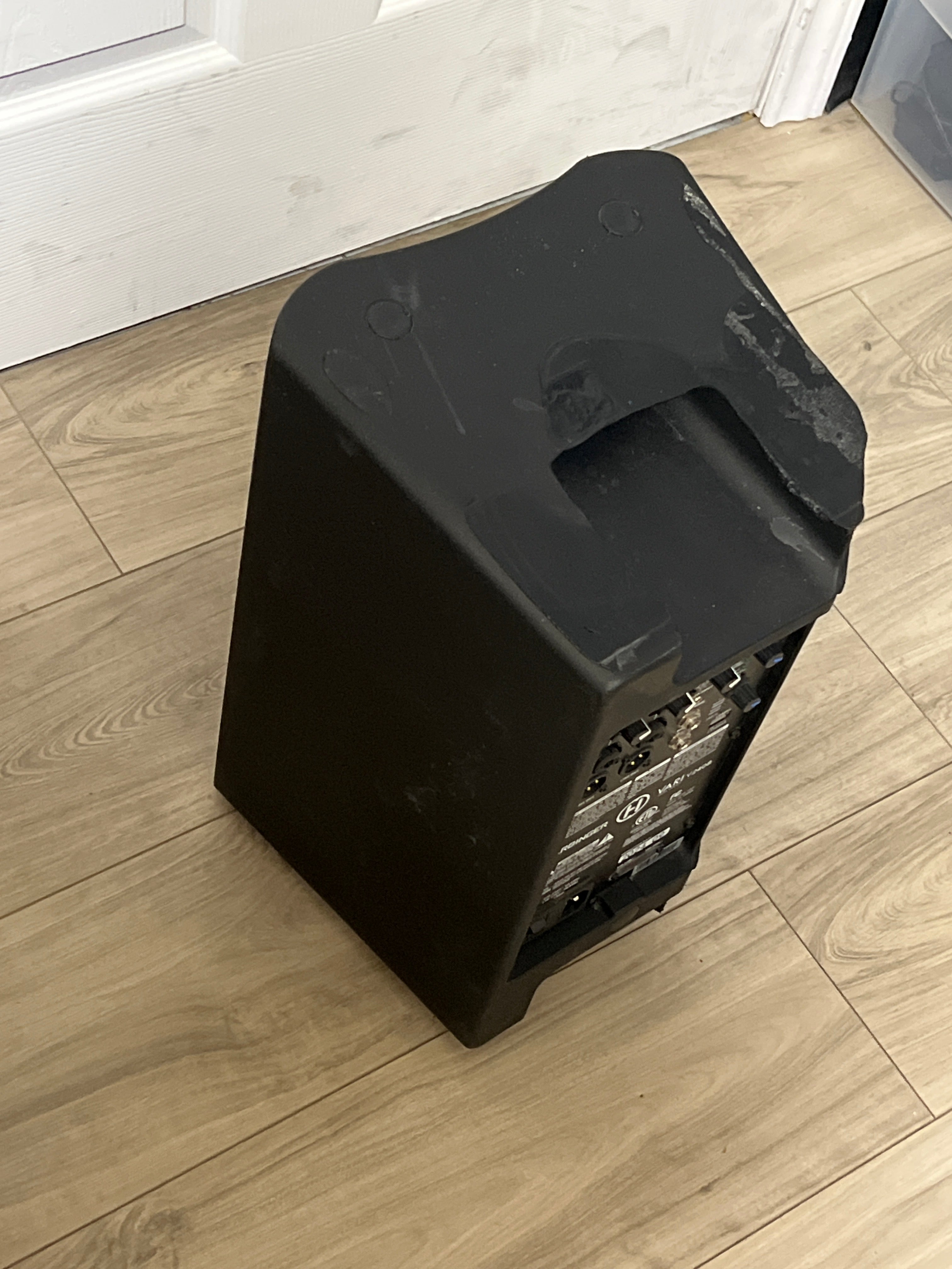 Harbinger VARI V2408 8" Powered PA Loud Speaker Bluetooth - Used