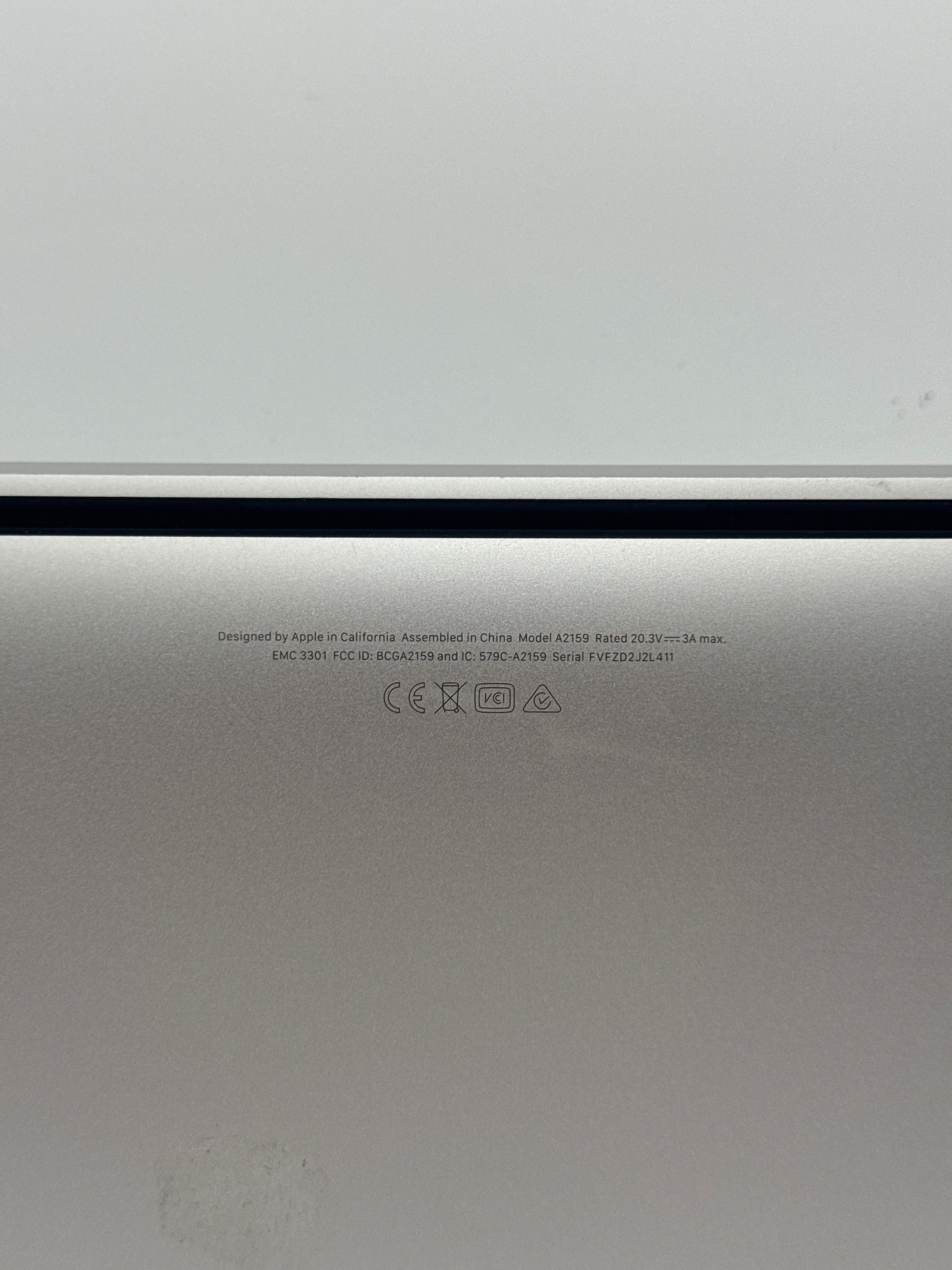 Apple MacBook Pro 13" A2159 i5 8GB RAM 128GB SSD - No Power