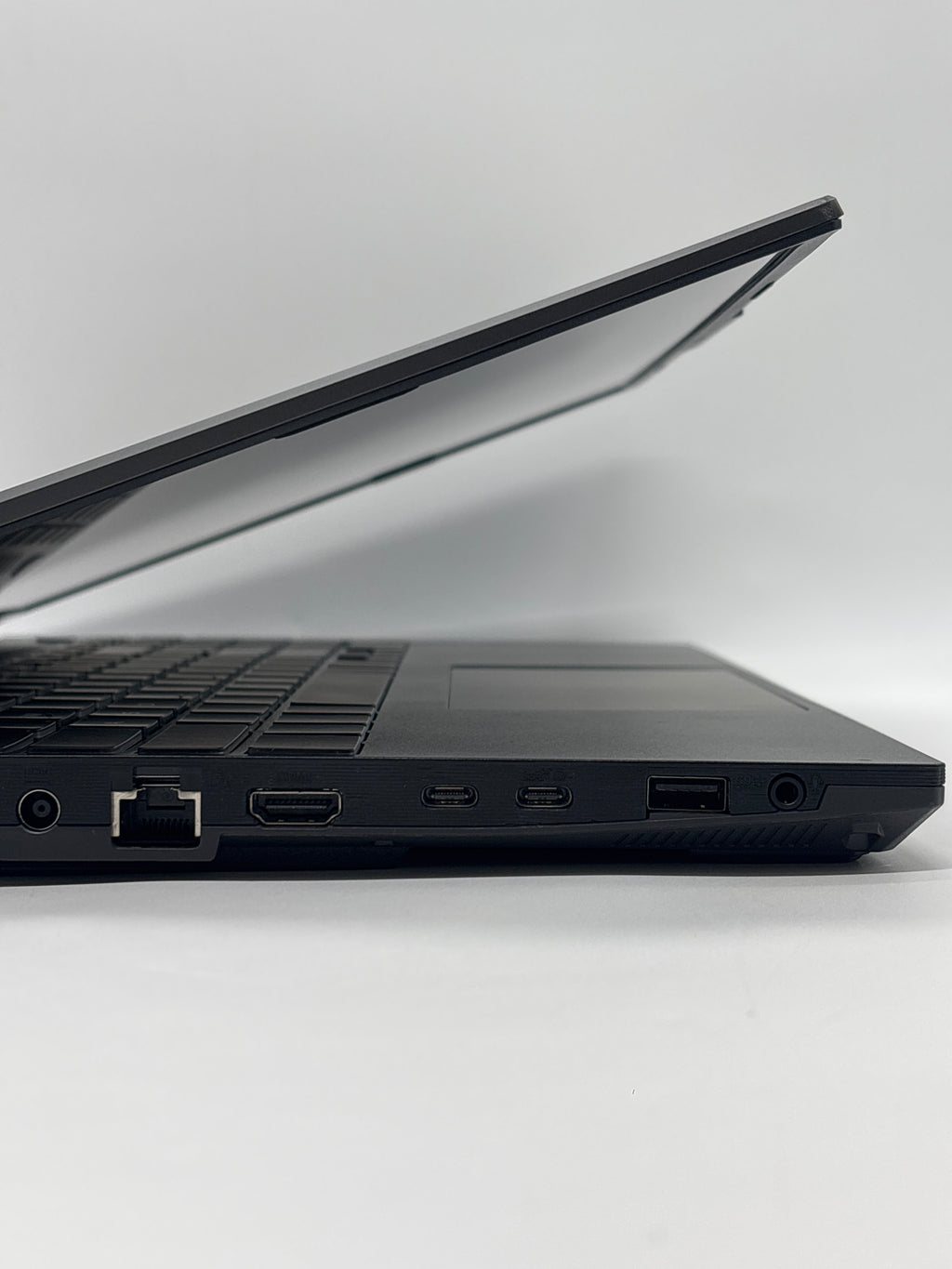Asus TUF A16 FA607P Ryzen 9 7940HX 16GB RAM 512GB SSD RTX 4070