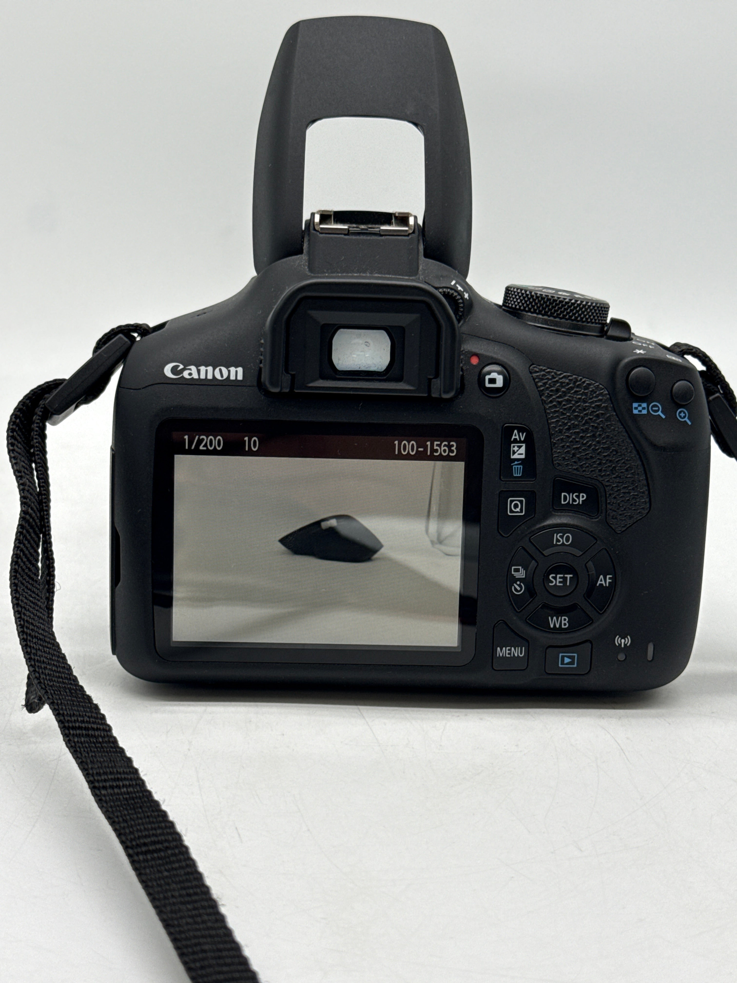 Canon EOS 2000D 24.1MP Digital SLR Camera Black with EF-S 18-55mm Lens