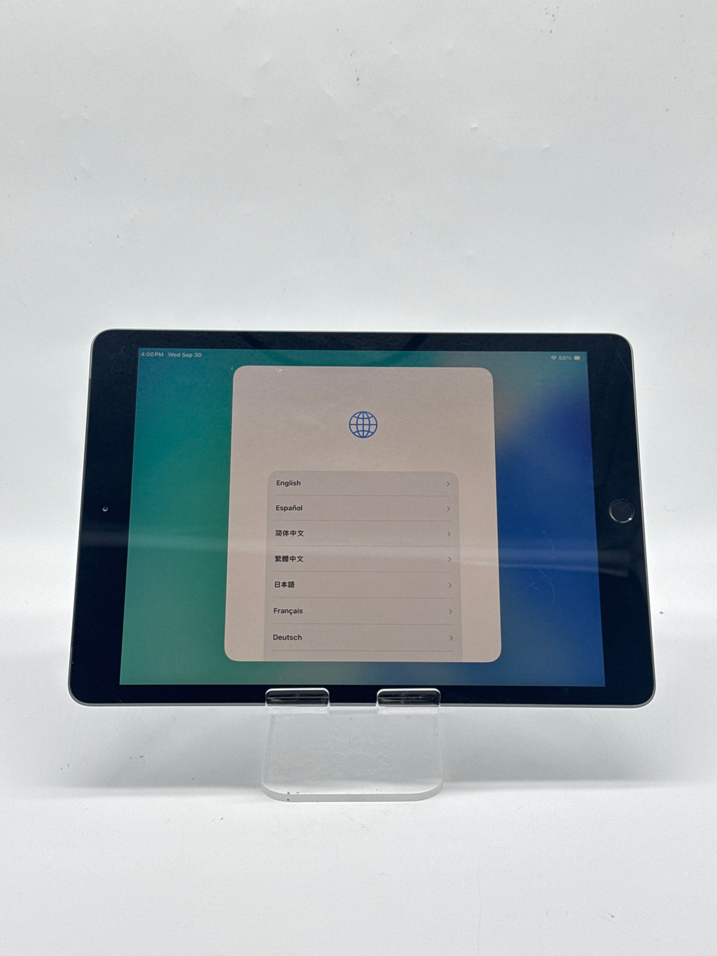 Apple iPad 8th Gen A2428 32GB Wi-Fi Cellular Gray 10.2in Tablet
