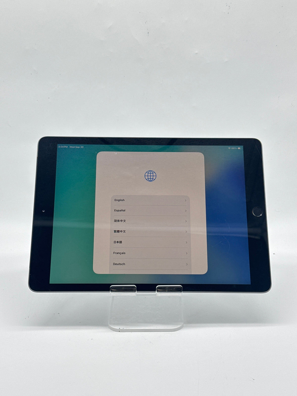 Apple iPad 8th Gen A2428 32GB Wi-Fi Cellular Gray 10.2in Tablet
