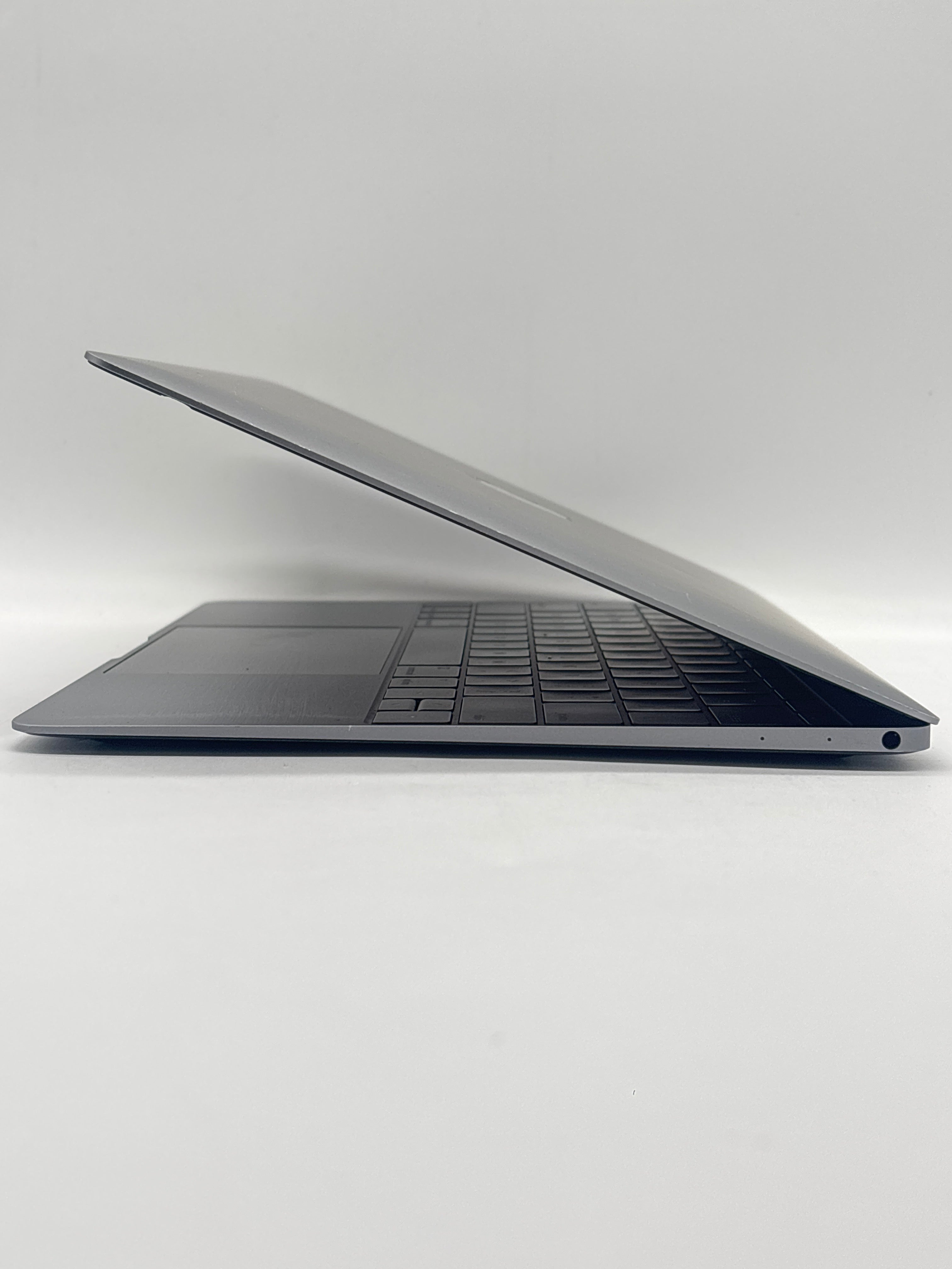 Apple MacBook A1534 Core m3 8GB RAM 256GB SSD - For Parts (Read DESC)