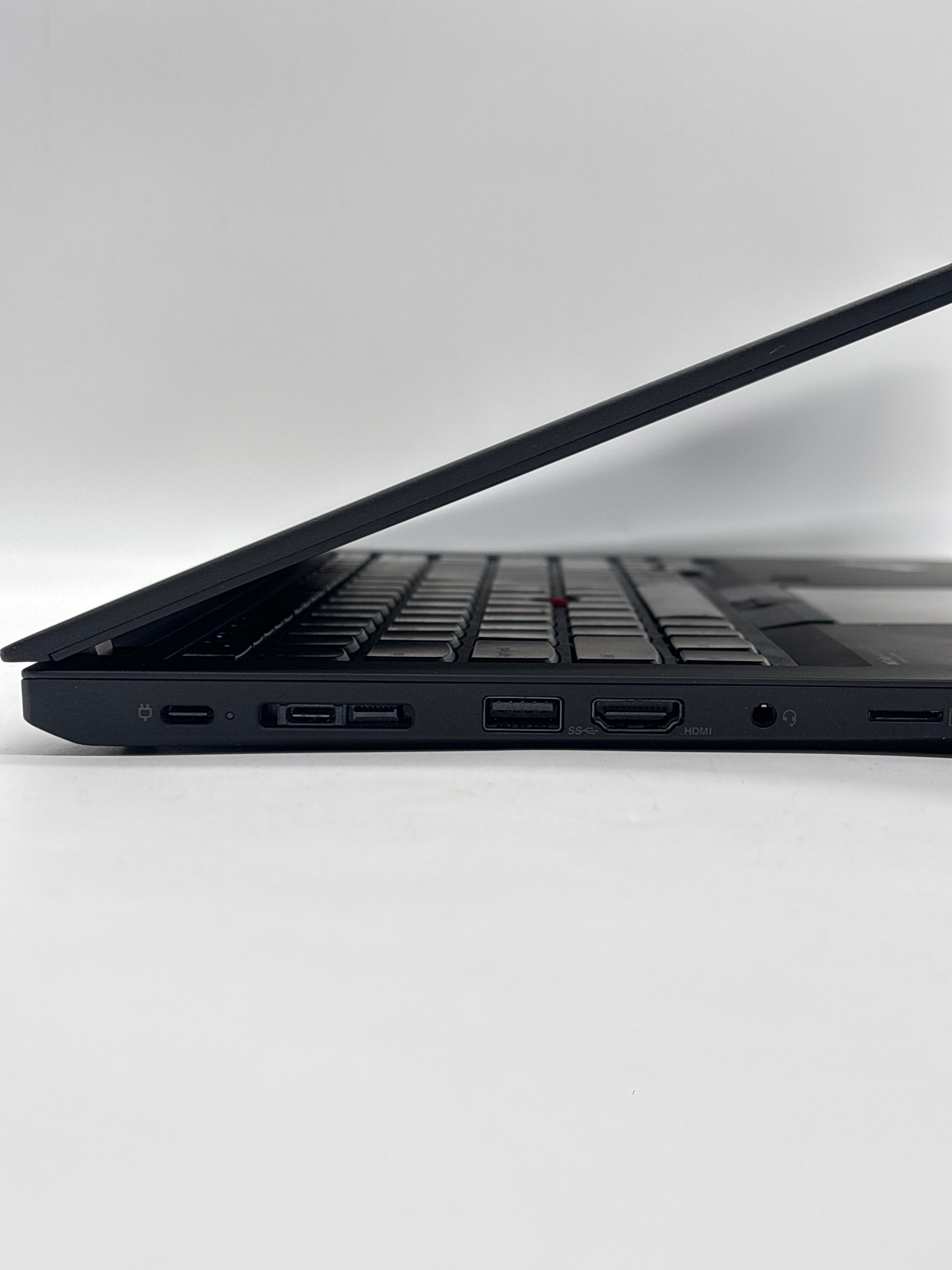 Lenovo ThinkPad T14 Gen 2 Touch Ryzen 7 Pro 5850U 24GB RAM 256GB SSD