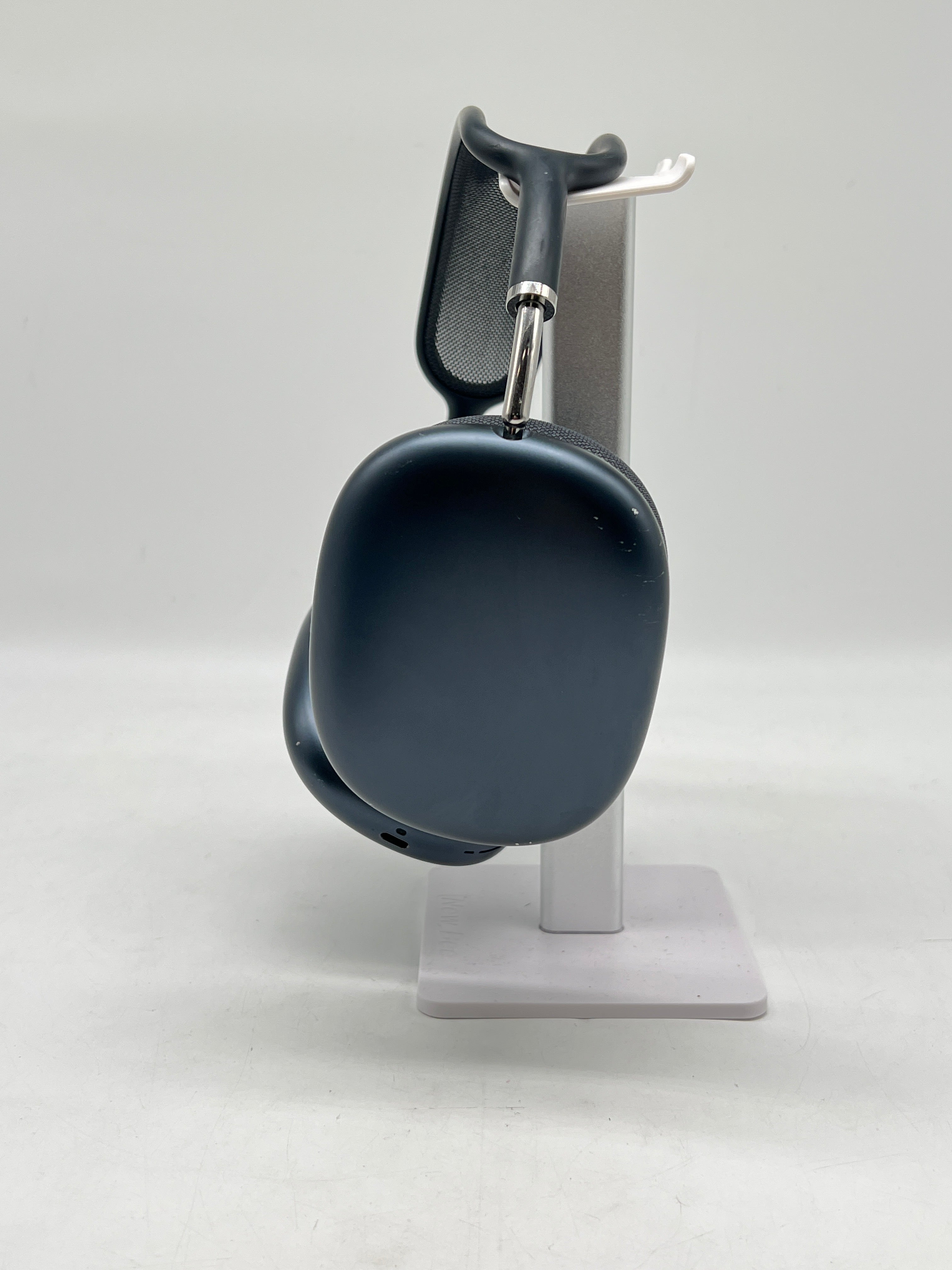 Apple AirPods Max A3184 Headphones USB-C Midnight - Used