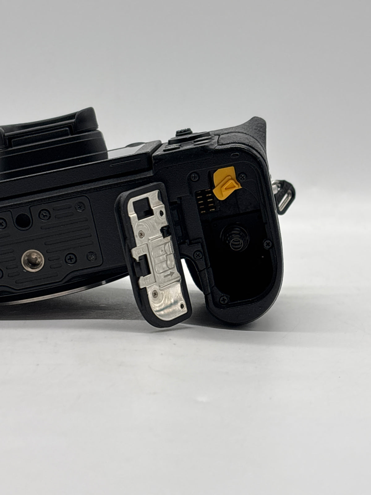Nikon Z6 Mirrorless Body Only Black - Used