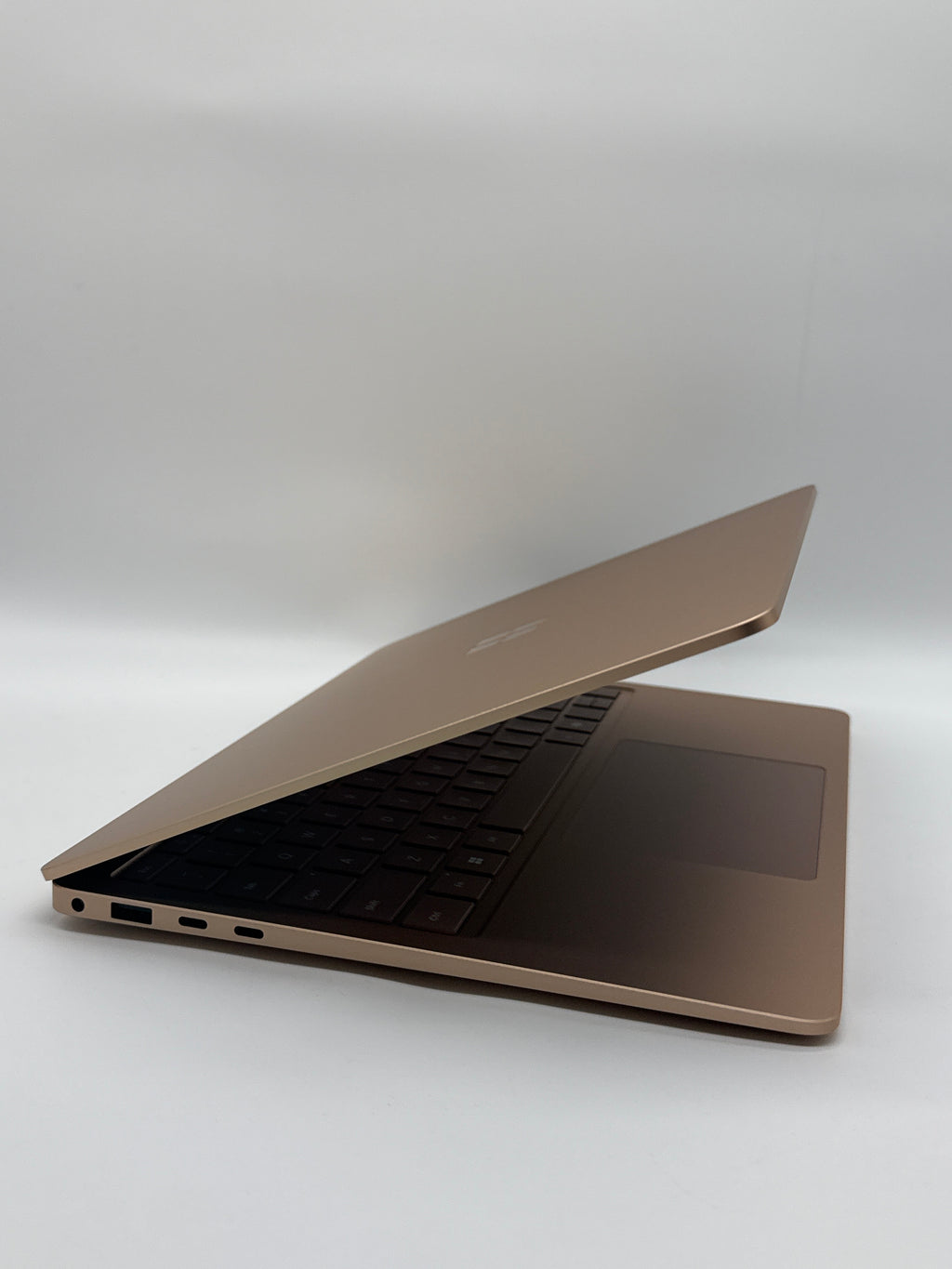 Microsoft Surface Laptop 7 2036 Snapdragon X 3.4GHz 16GB RAM 512GB SSD