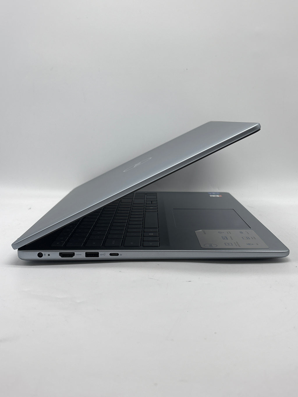 Dell Inspiron 16 5640 16" Core i5-1334U 16GB RAM 512GB SSD - Used