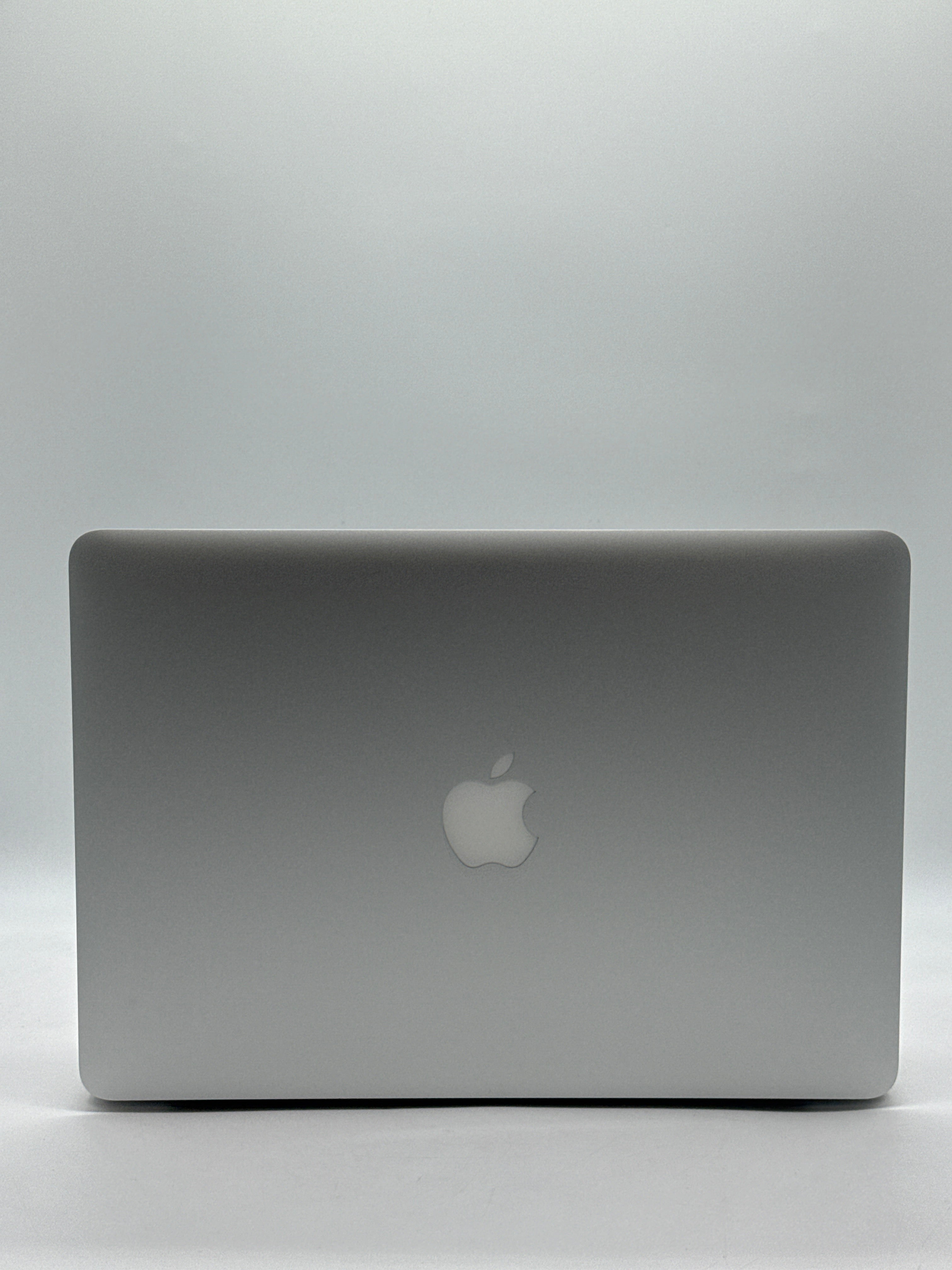 Apple MacBook Air 13" A1466 2013 i7 8GB RAM 500GB SSD - For Parts [Bad Battery]