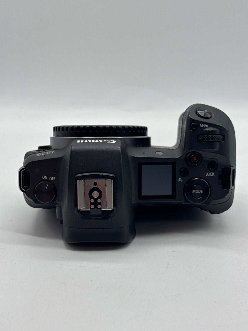 Canon EOS R Mirrorless Camera w/ Lens Black - Used
