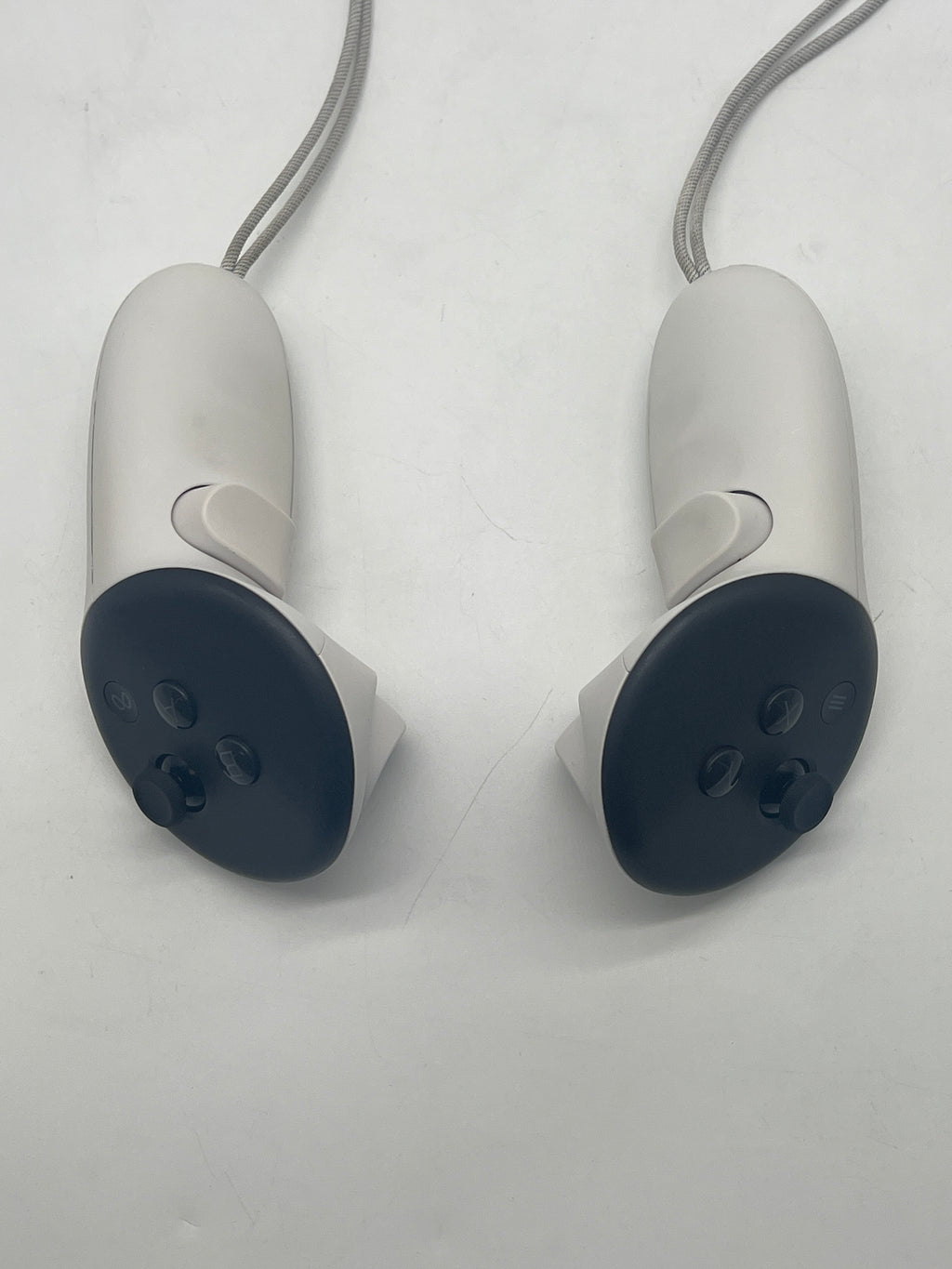 Meta Oculus Quest 3s VR Headset White - For Parts (Lens Issue)