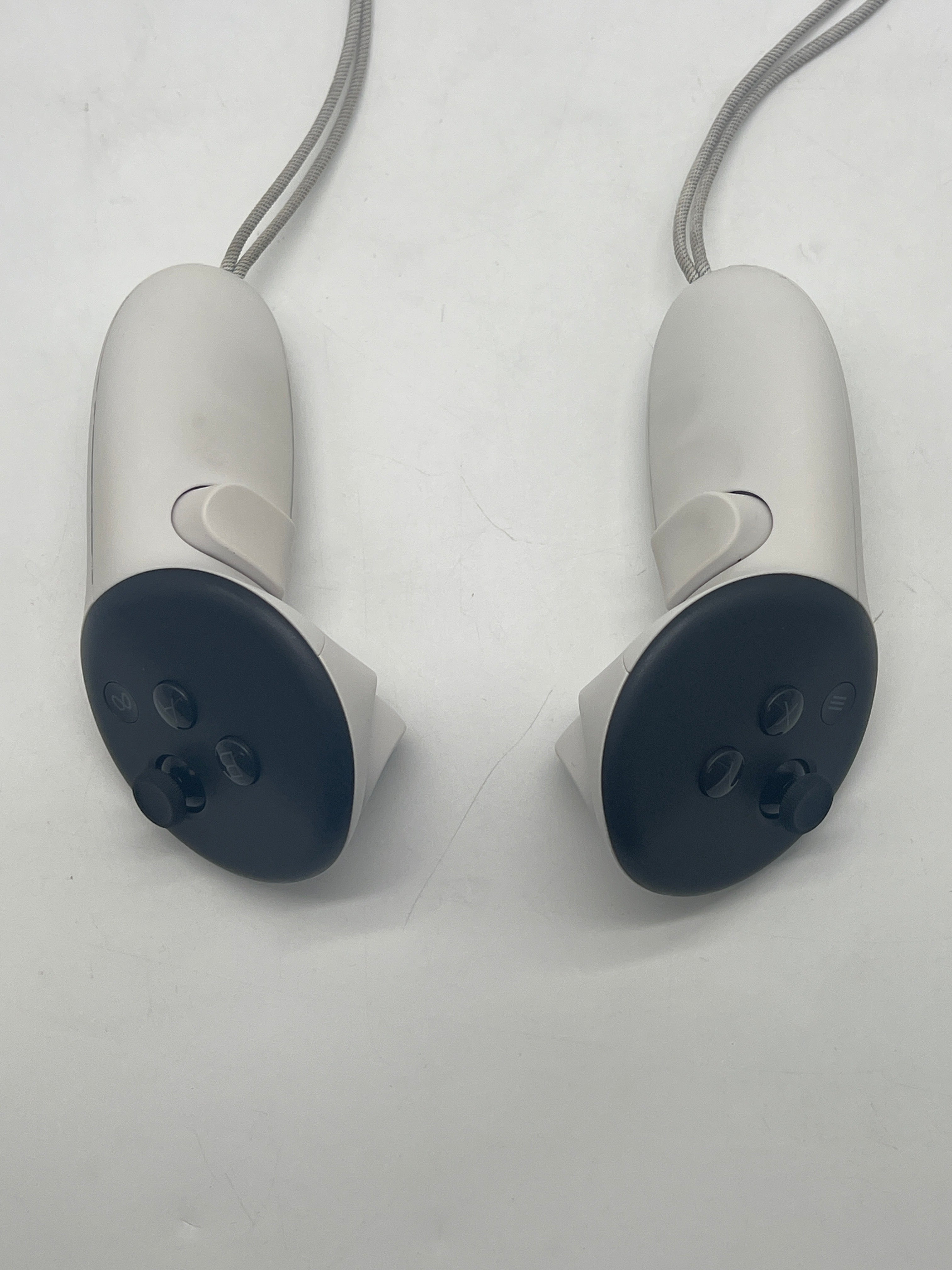 Meta Oculus Quest 3s VR Headset White - For Parts (Lens Issue)