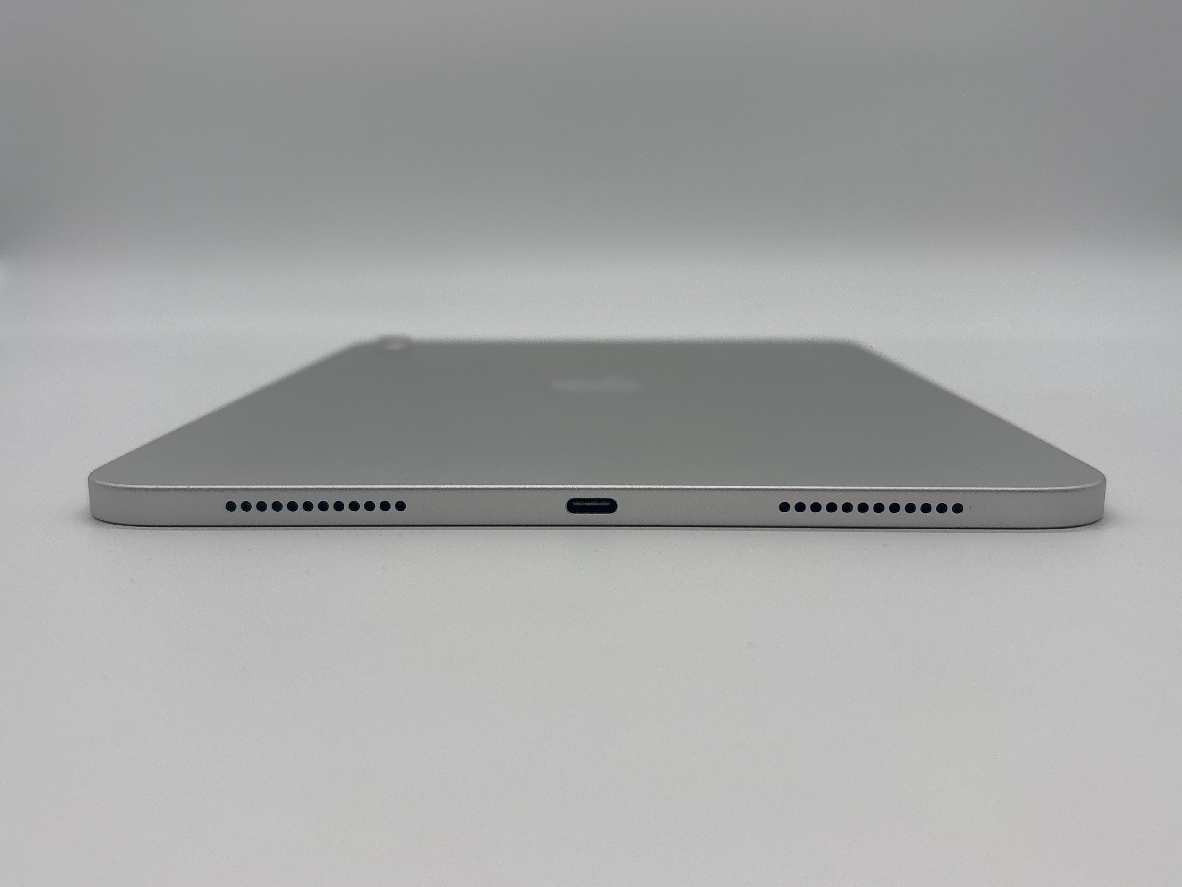 Apple iPad (11th Gen) 10.9 in A16 128 GB Silver Unlocked Used