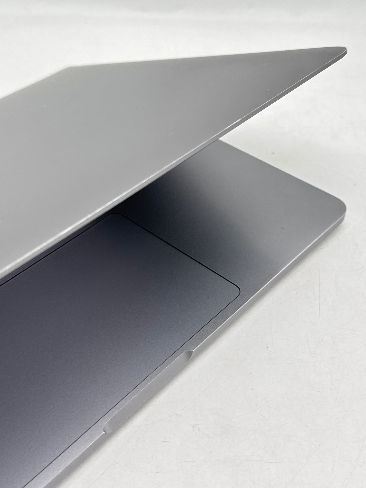 Apple MacBook Pro 13 Inch A2338 Apple M1 Chip 8GB RAM 256GB SSD - Used
