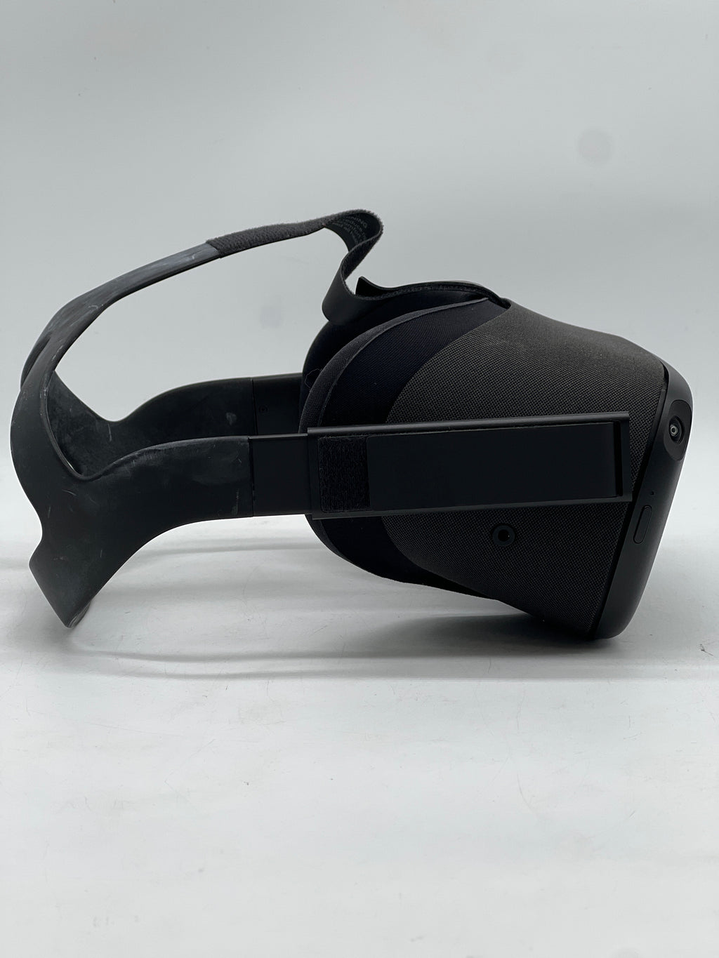 Meta Oculus Quest 1 Standalone VR Headset 64GB Black - Used
