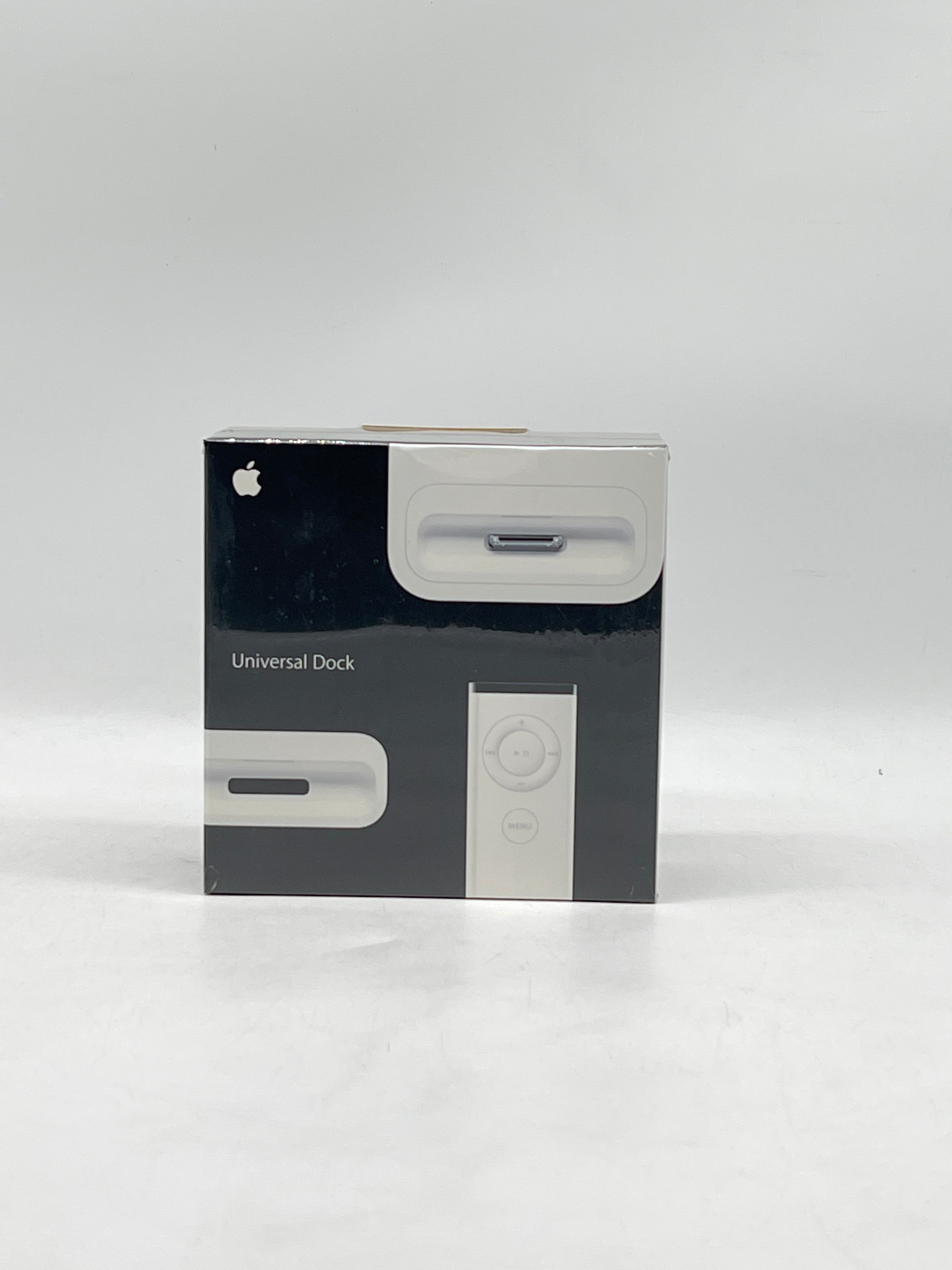 Apple Universal Dock for iPod/iPhone MB125G/A White NIB with Remote Control