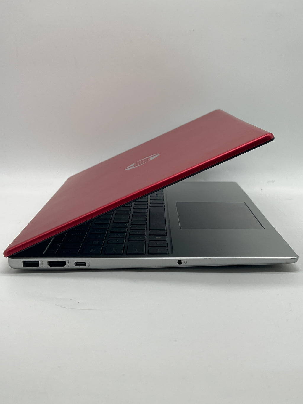 HP 15-fd0083wm 15" Intel N200 4GB RAM 128GB UFS Red - Used