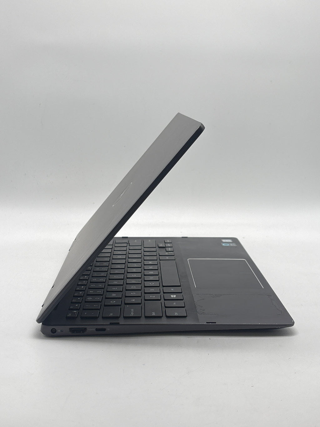 Dell Inspiron 13 7386 13.3" Intel i7-8565U 16GB RAM - READ