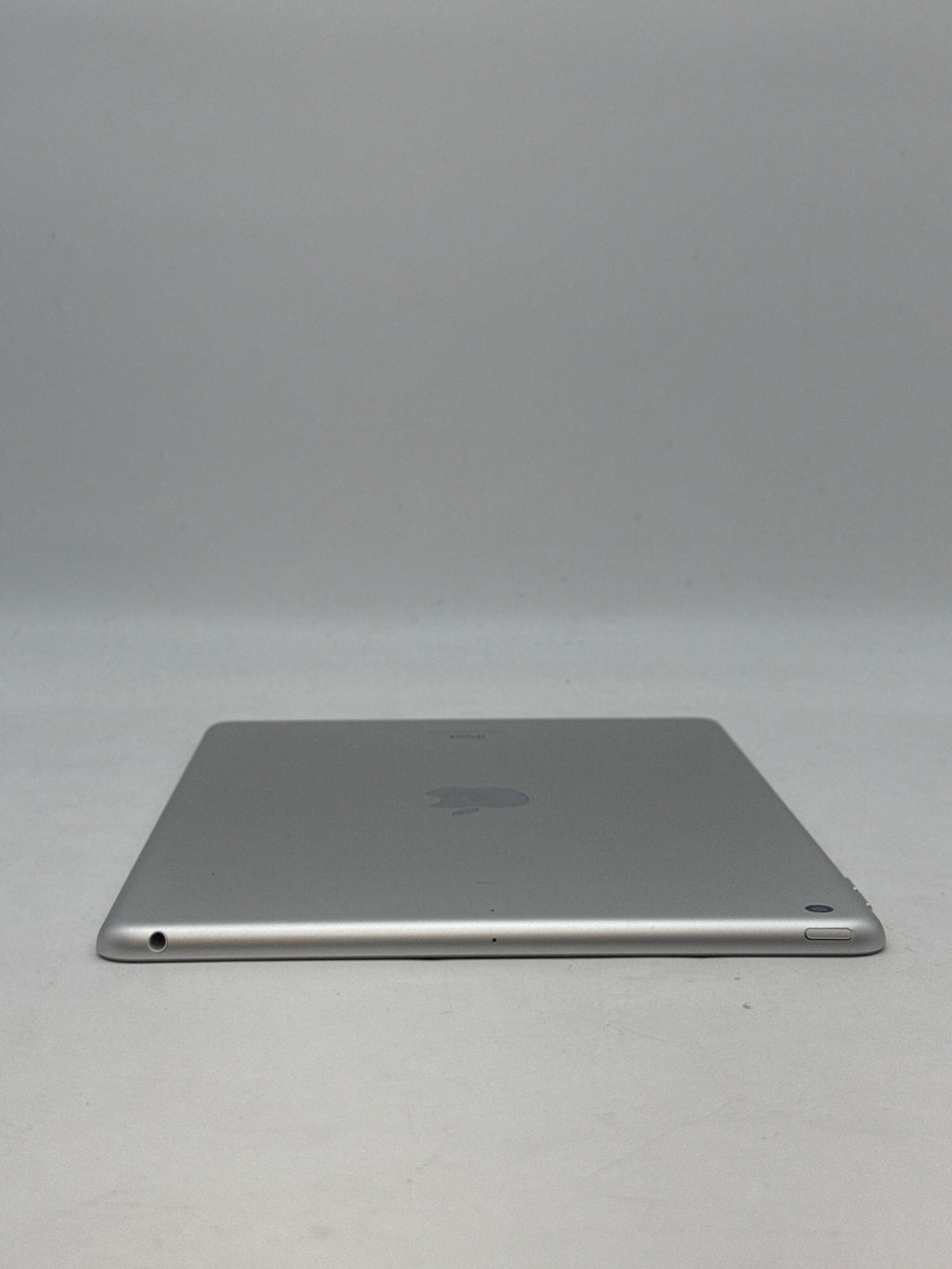 Apple iPad 9th Gen 64GB Wi-Fi 10.2" Silver A2602