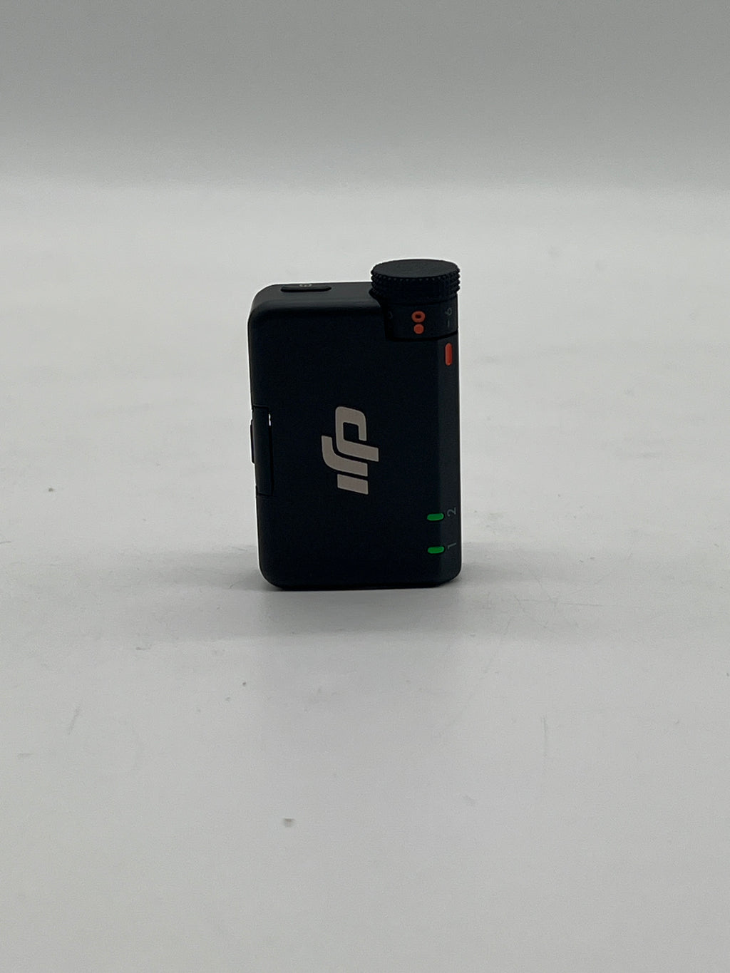 DJI Mic Mini Gray Style 2 TX 1 RX - Used With Charging Case