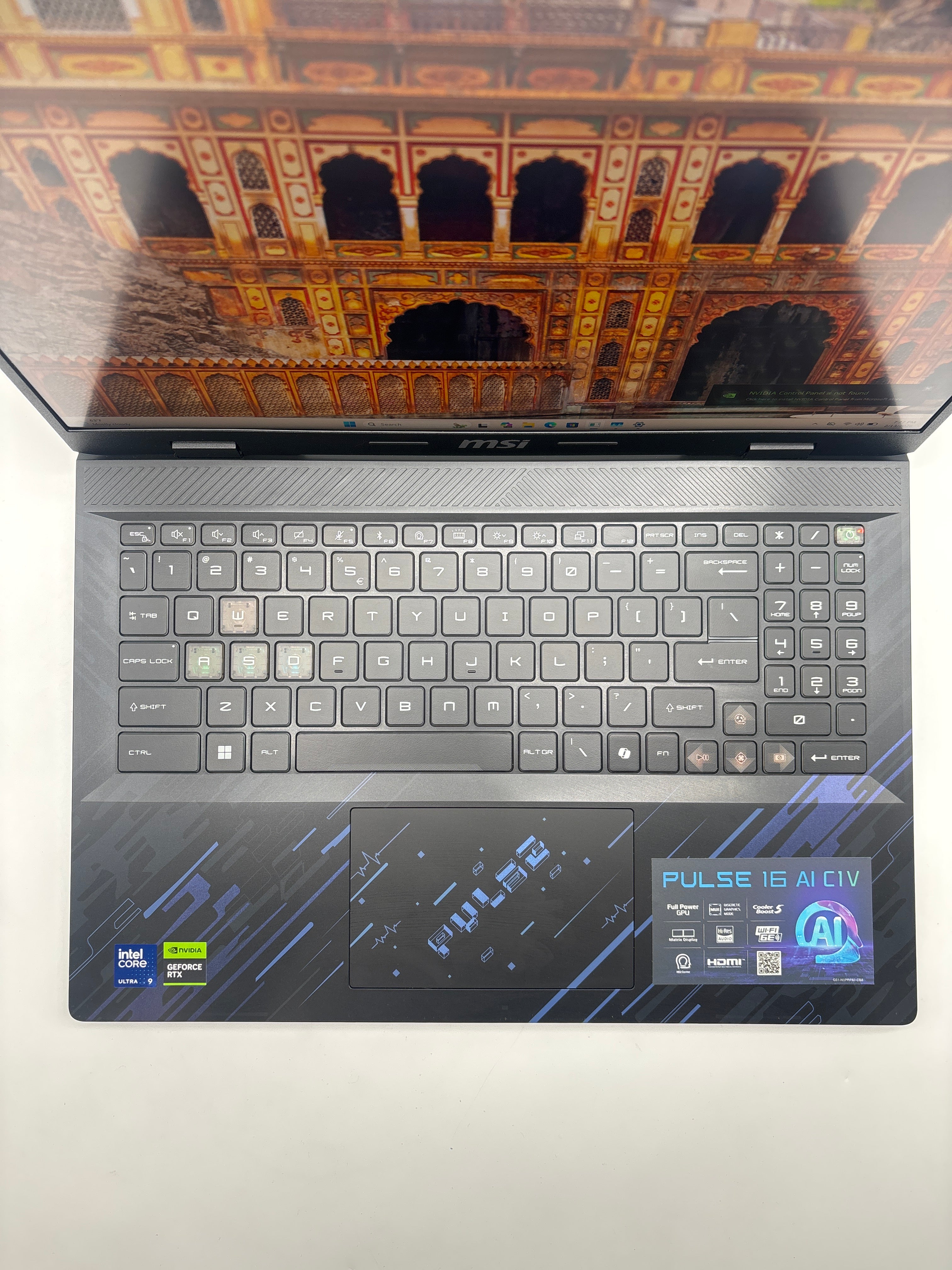 MSI Pulse 16 AI C1V Ultra 9 185H 32GB RAM 1TB SSD RTX 4070