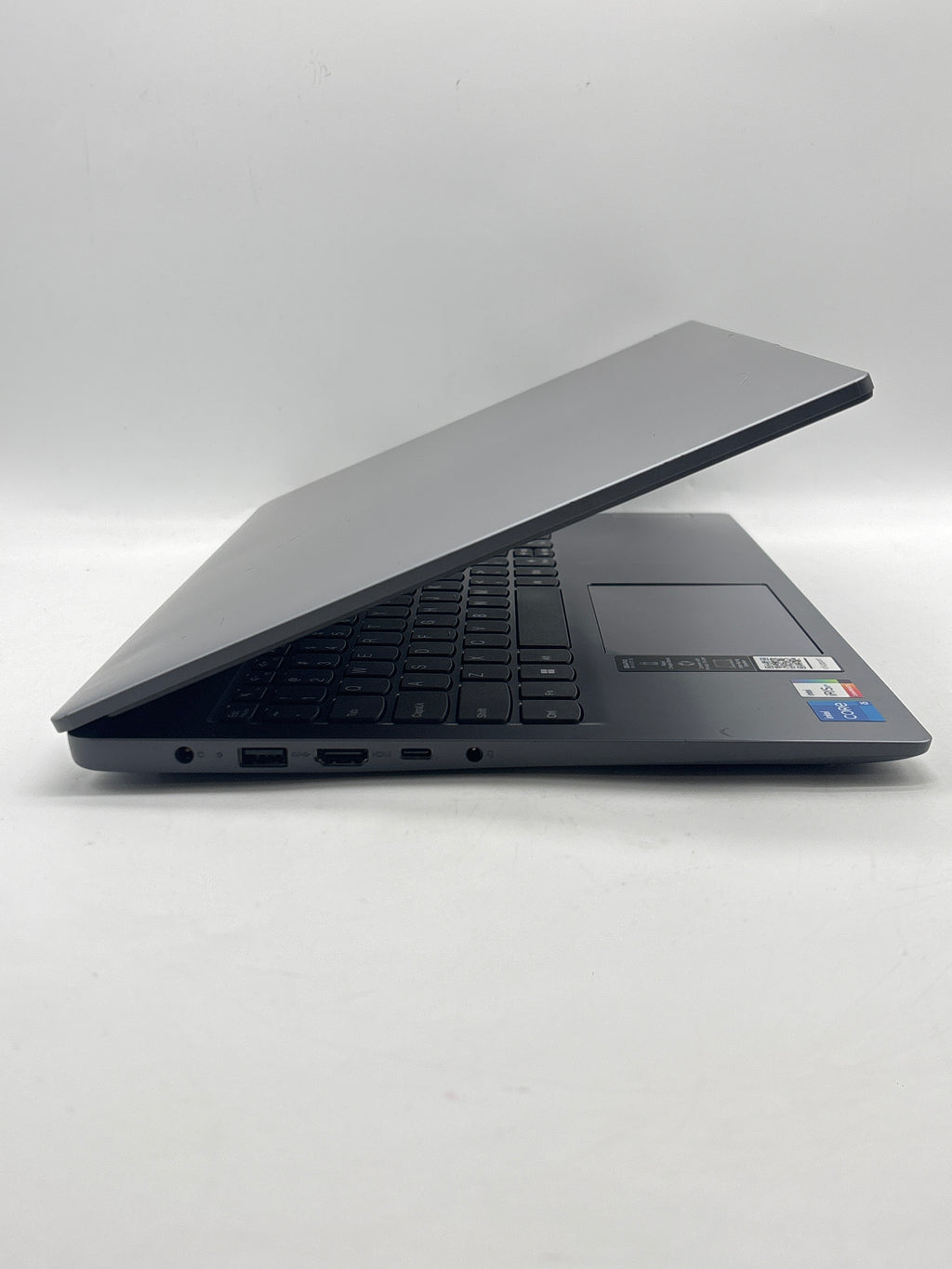 Lenovo IdeaPad Slim 3 15IRU8 15" Intel Core i5-1335U 16GB RAM 256GB SSD Gray - Used