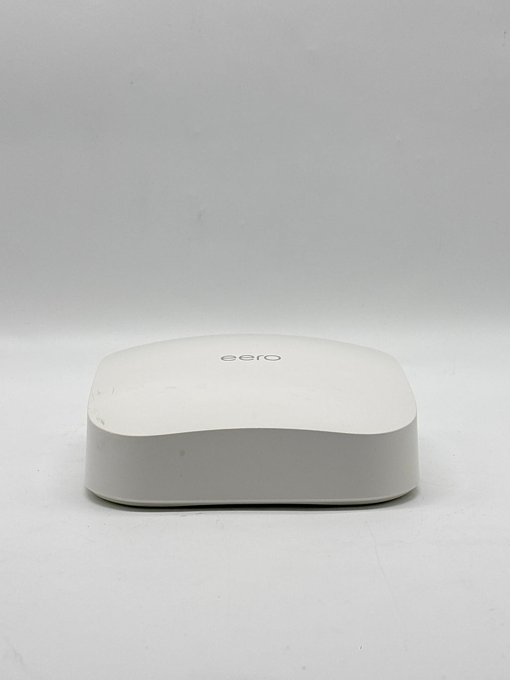 eero Pro 6 Tri-Band Mesh Wi-Fi 6 Router K010001 Bluetooth 5.0 Zigbee Hub - Used