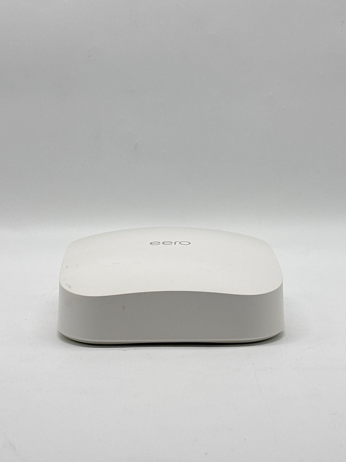 eero Pro 6 Tri-Band Mesh Wi-Fi 6 Router K010001 Bluetooth 5.0 Zigbee Hub - Used