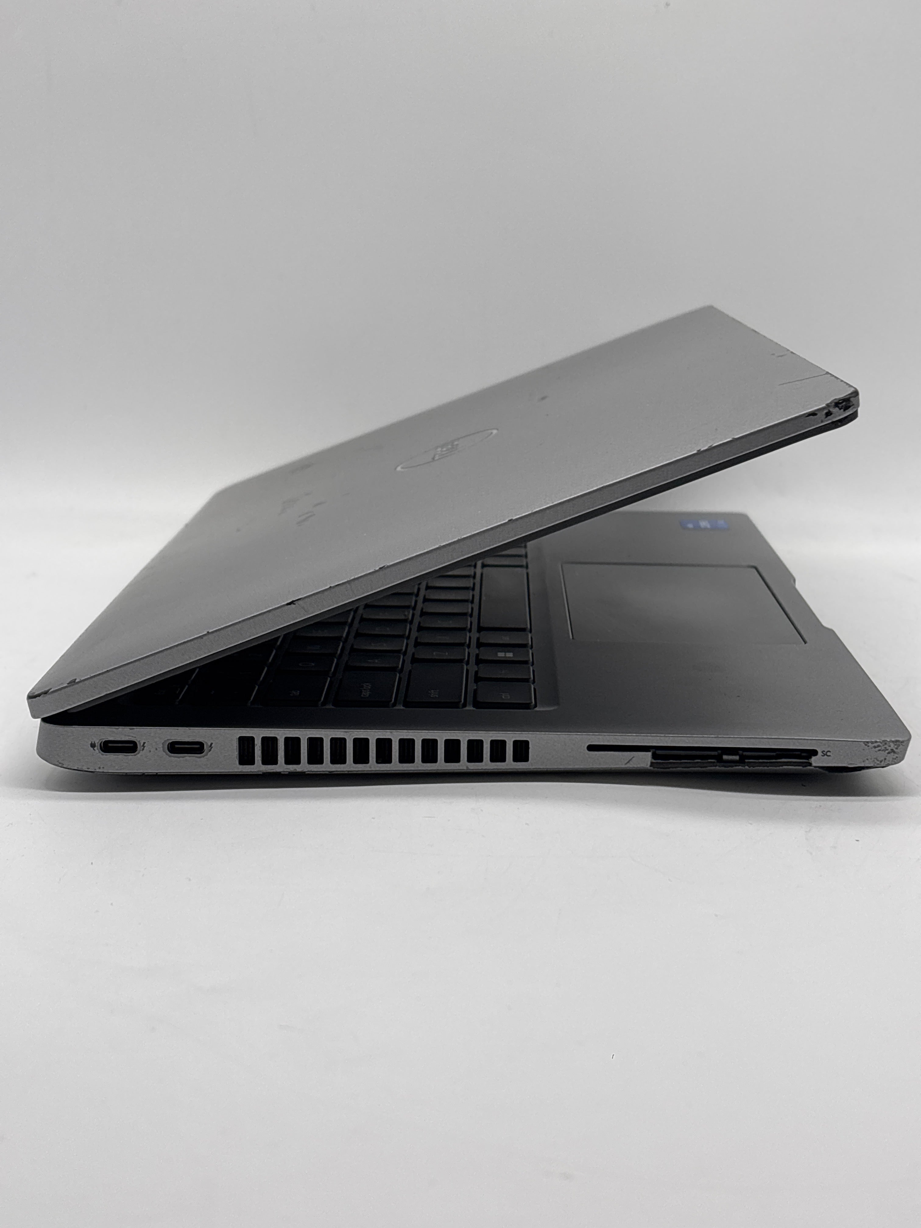 Dell Latitude 5430 14" Core i5-1235U 16GB RAM 256GB SSD Gray - For Parts