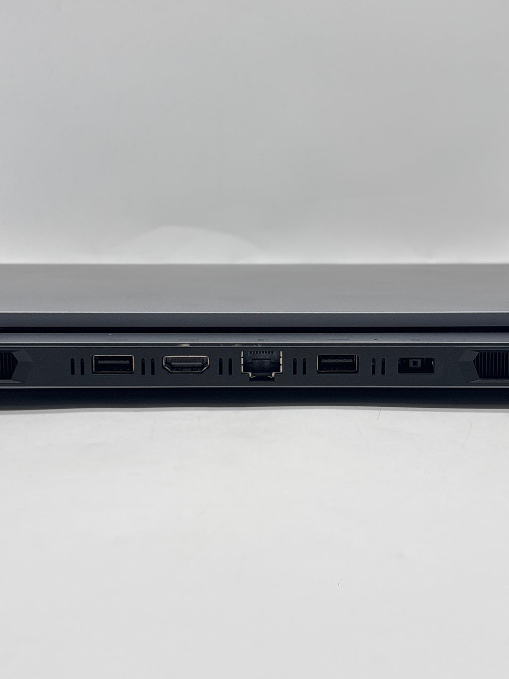 Lenovo LOQ 15IRX10 15" Intel i7-13650HX 16GB RAM 512GB SSD RTX 5060 Gray - Used
