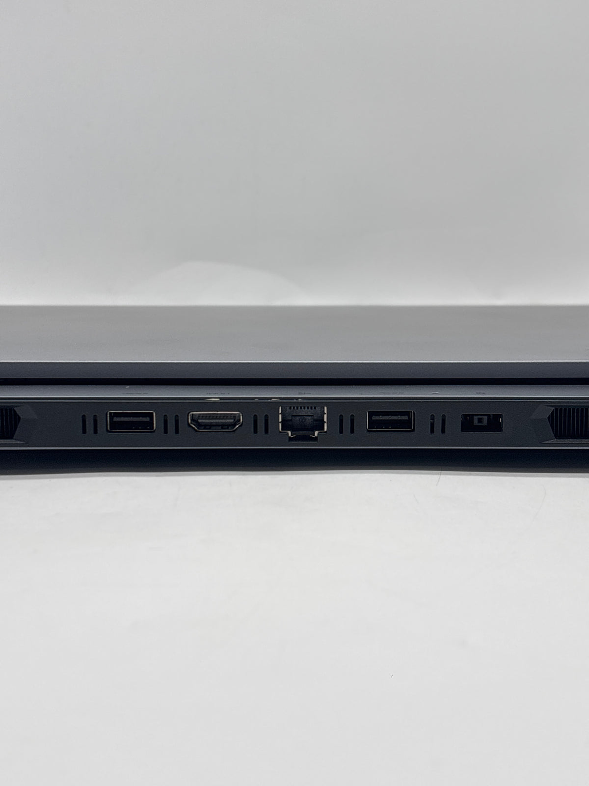 Lenovo LOQ 15IRX10 15" Intel i7-13650HX 16GB RAM 512GB SSD RTX 5060 Gray - Used