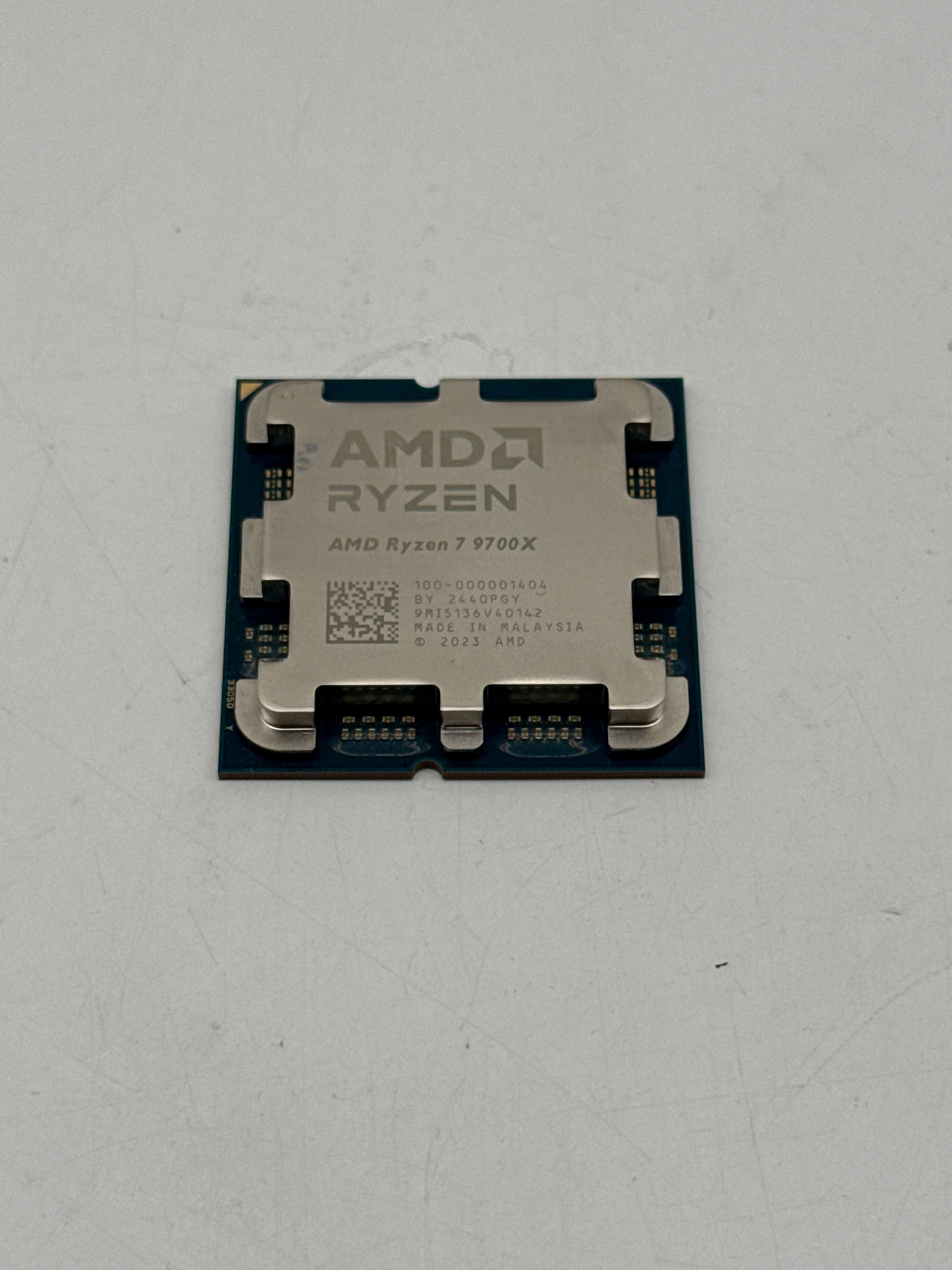 AMD Ryzen 7 9700X 8-Core 16-Thread Socket AM5 Processor 3.8GHz - Used