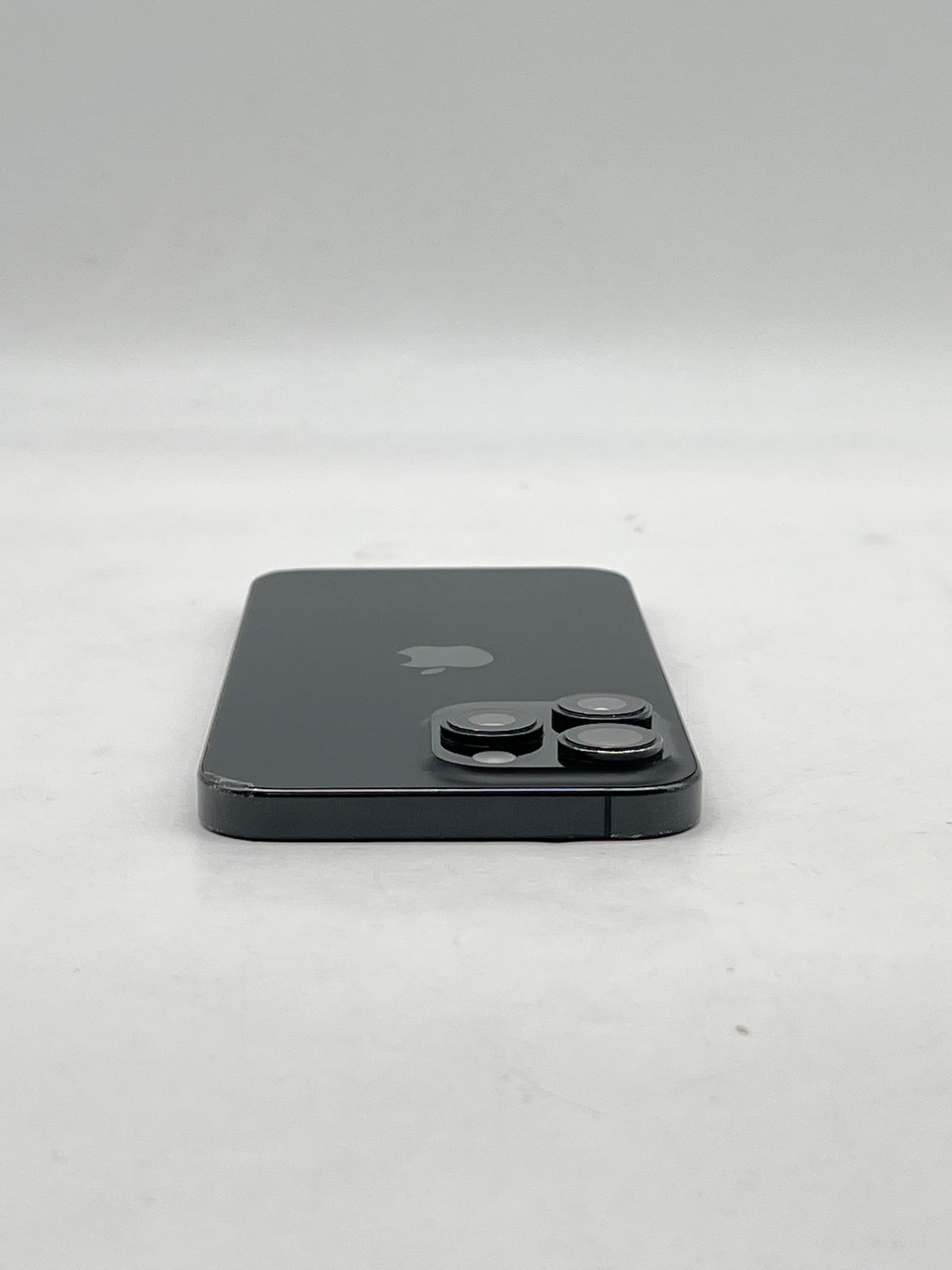 Apple iPhone 16 Pro Max 6.9" 256GB T-Mobile Locked Black Titanium - READ