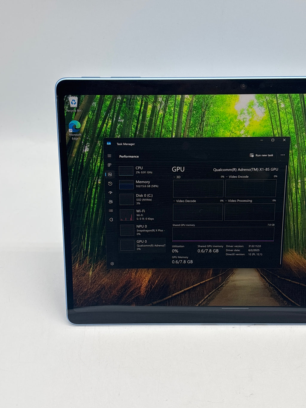 Microsoft Surface Pro 11 2076 Snapdragon X 10-Core 16GB RAM 512GB SSD